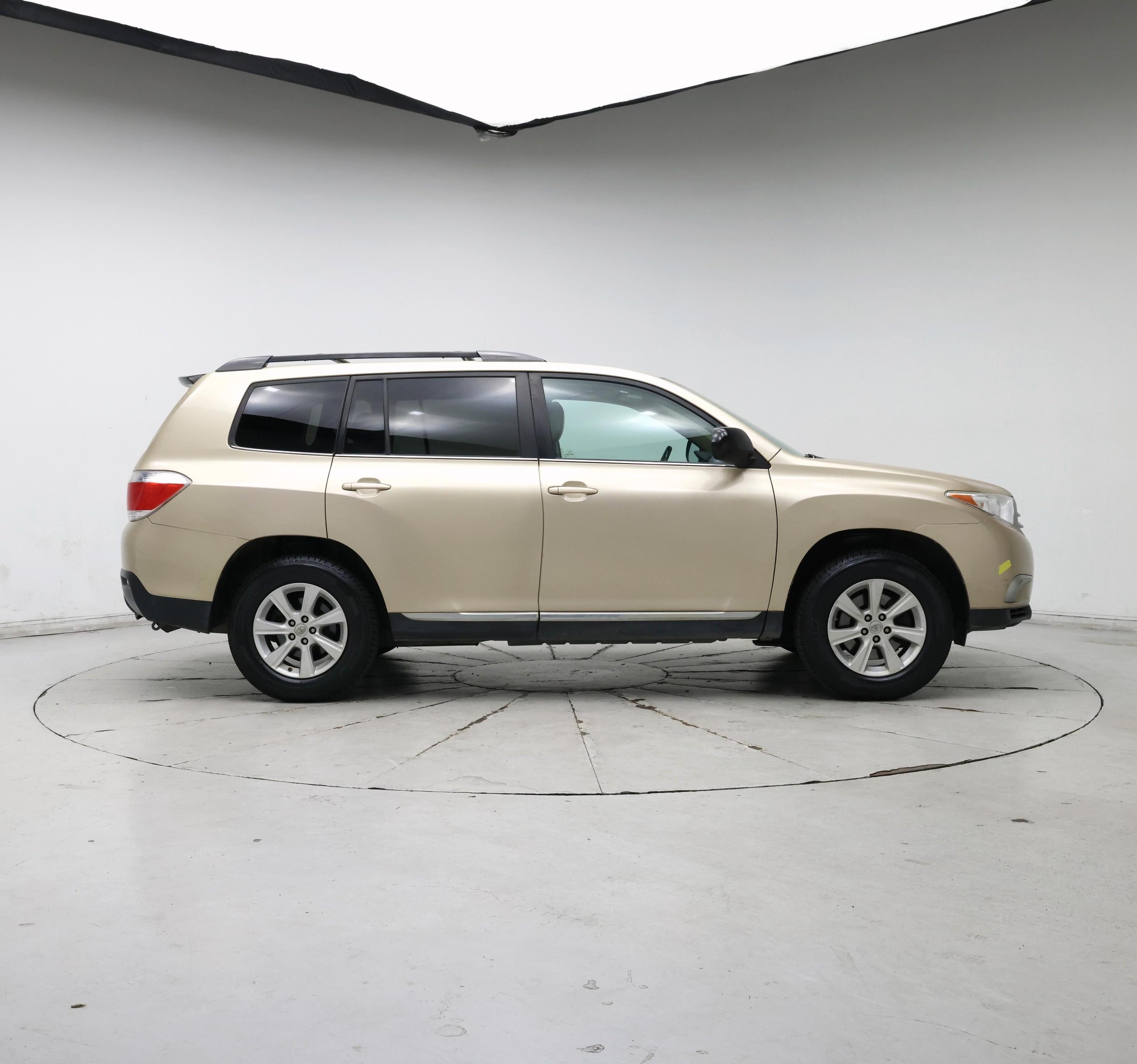 Thumbnail: 2013 Toyota Highlander - 7