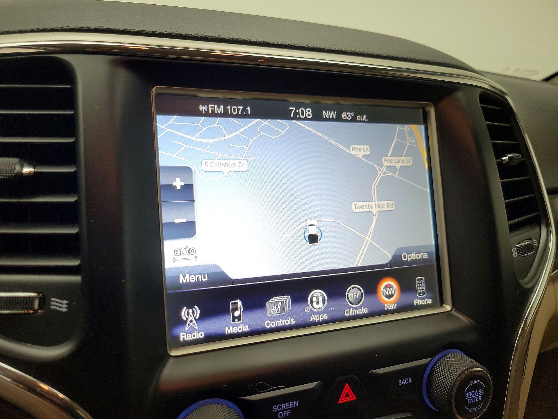 Thumbnail: 2017 Jeep Grand Cherokee - 14