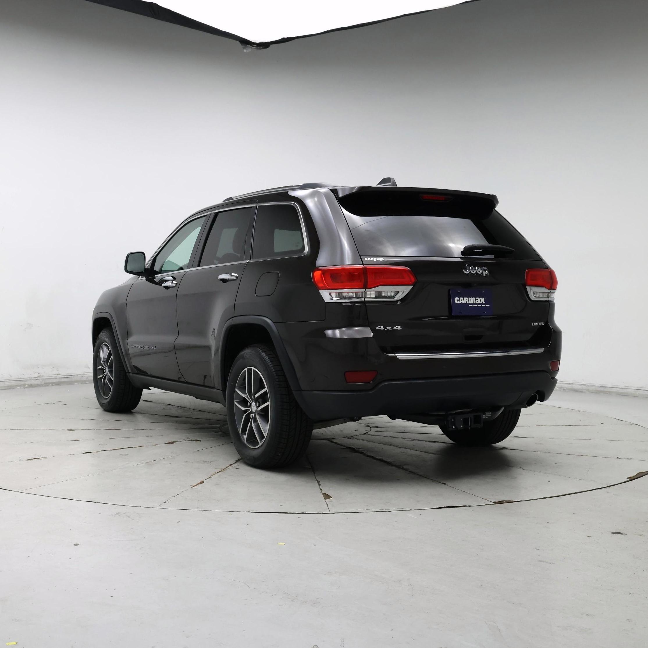 Thumbnail: 2017 Jeep Grand Cherokee - 2
