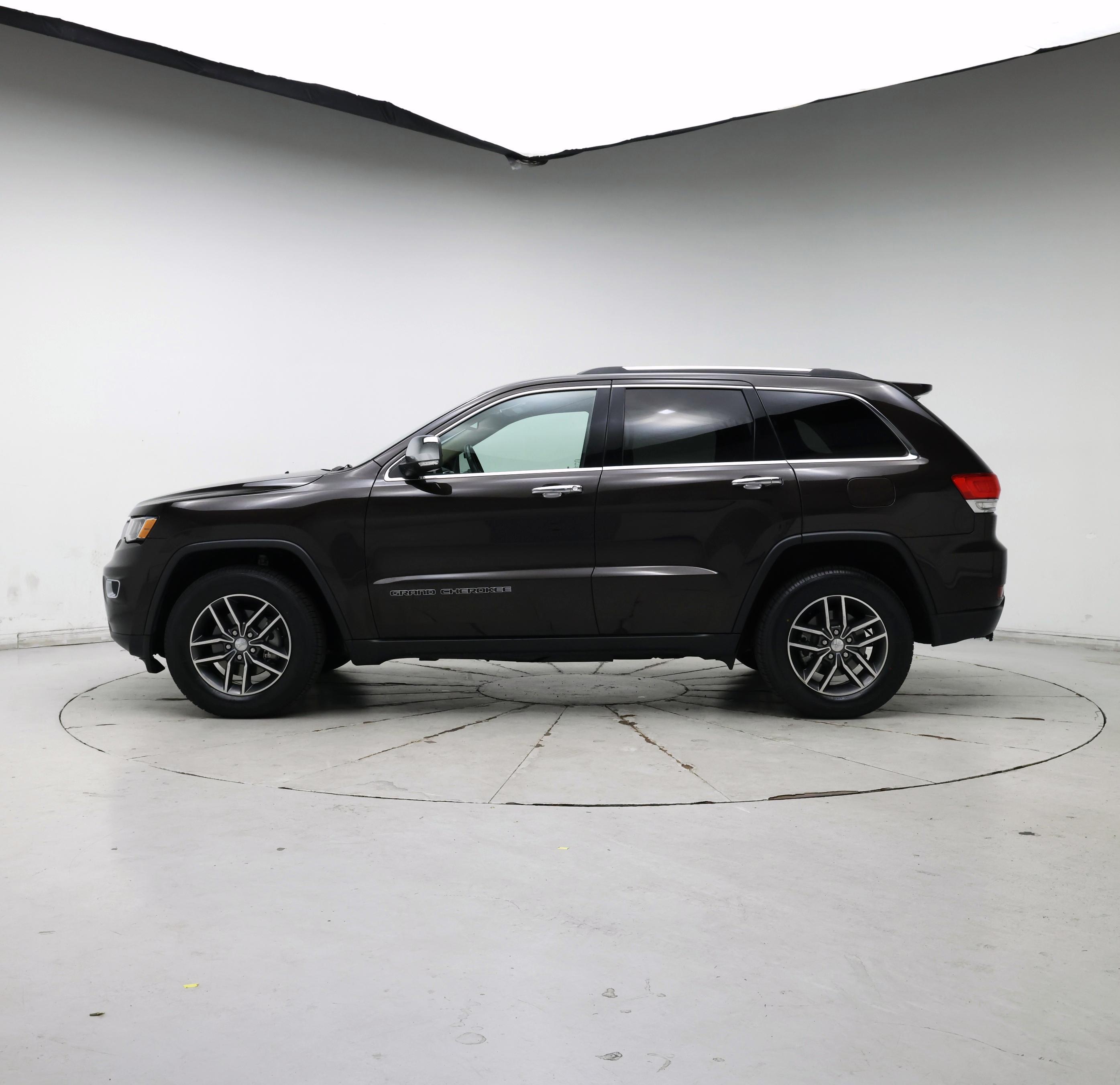 Thumbnail: 2017 Jeep Grand Cherokee - 3