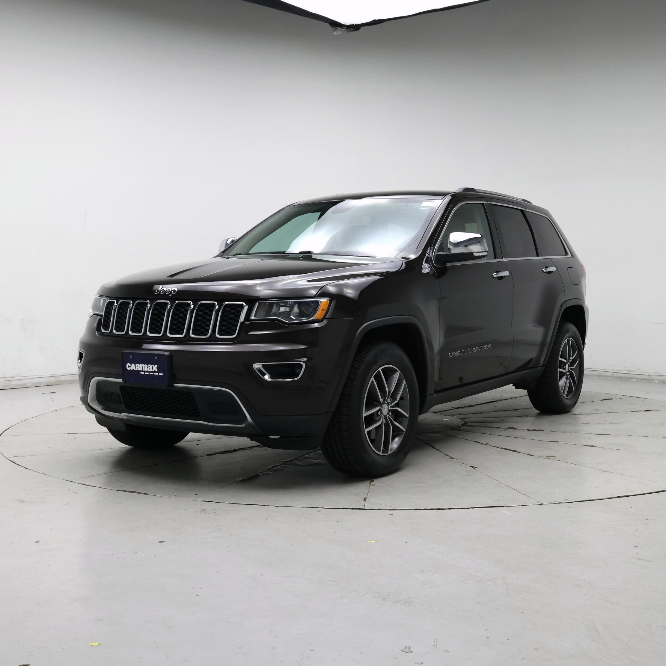 Thumbnail: 2017 Jeep Grand Cherokee - 4