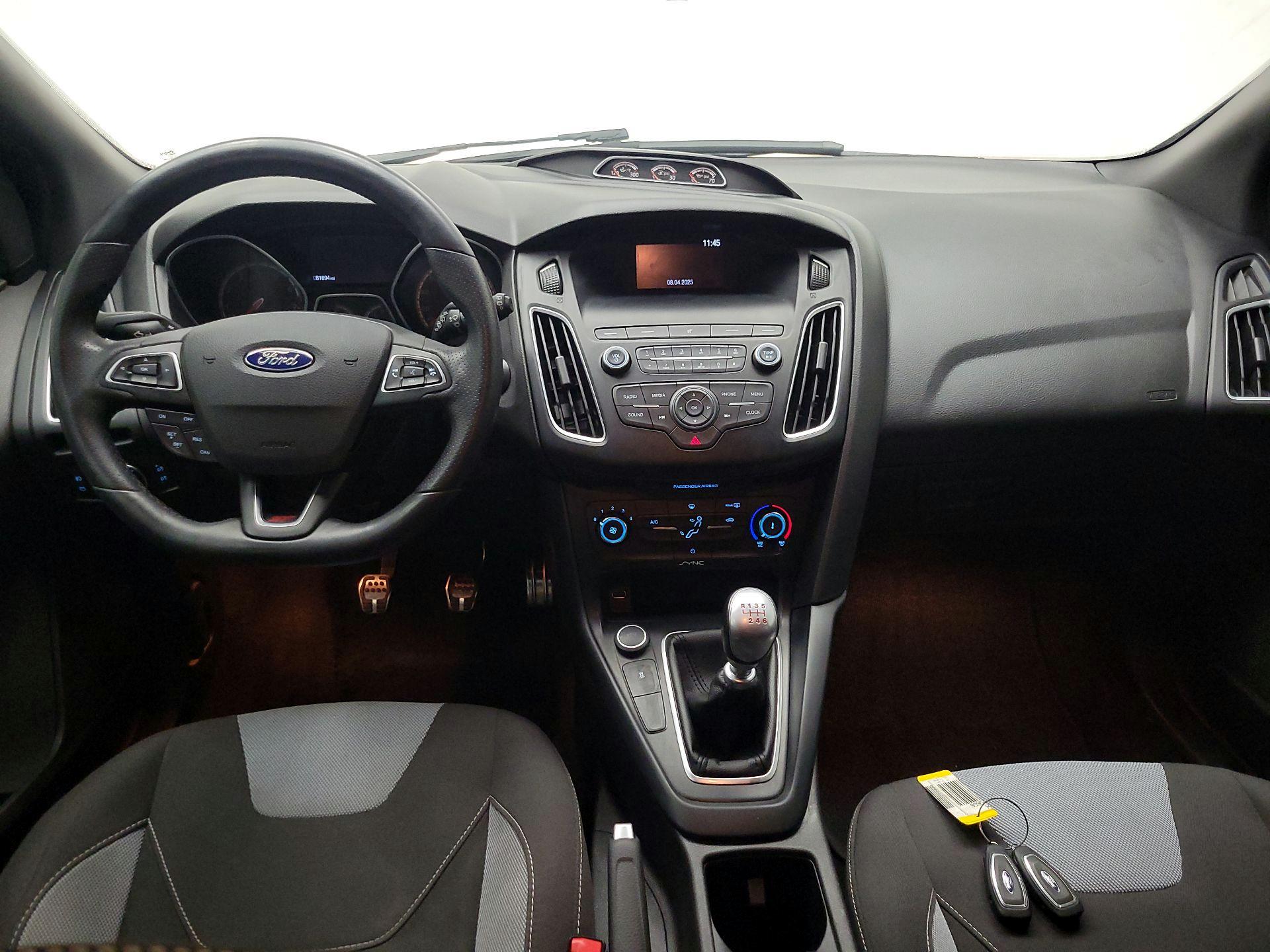 Thumbnail: 2018 Ford Focus - 9
