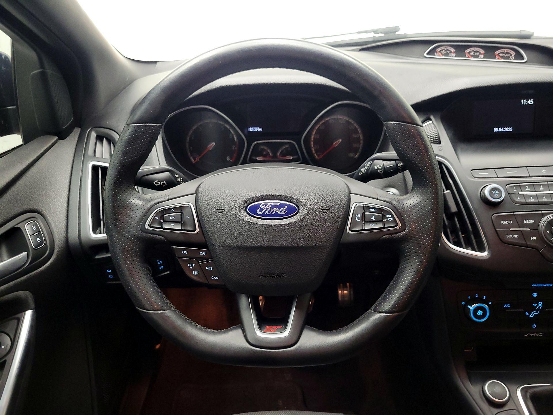 Thumbnail: 2018 Ford Focus - 10
