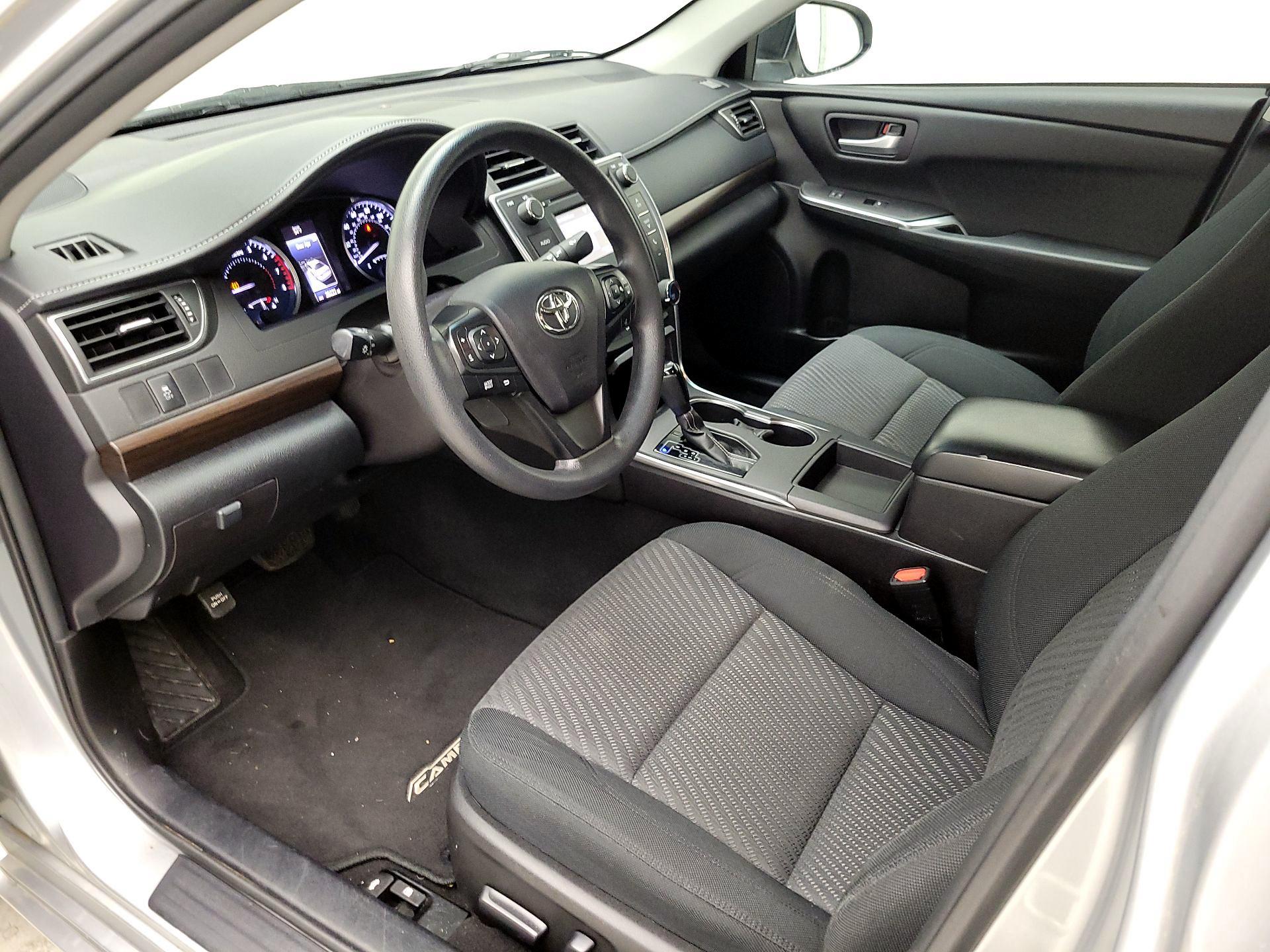 Thumbnail: 2016 Toyota Camry - 11
