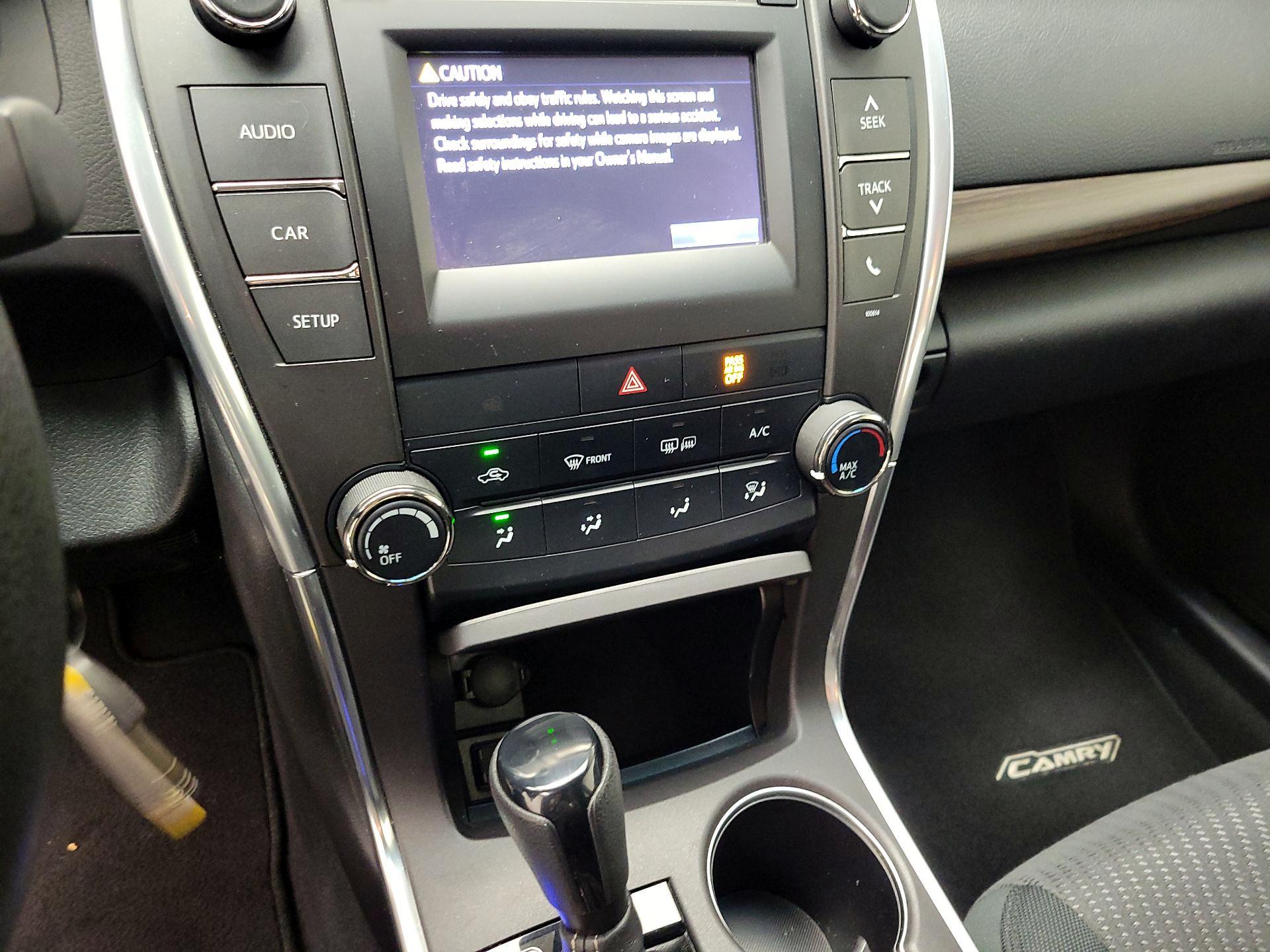 Thumbnail: 2016 Toyota Camry - 16