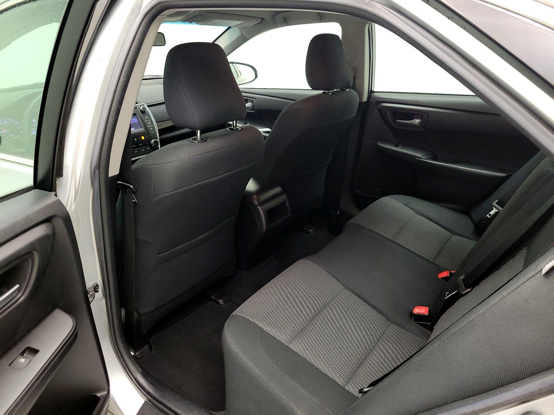 Thumbnail: 2016 Toyota Camry - 19