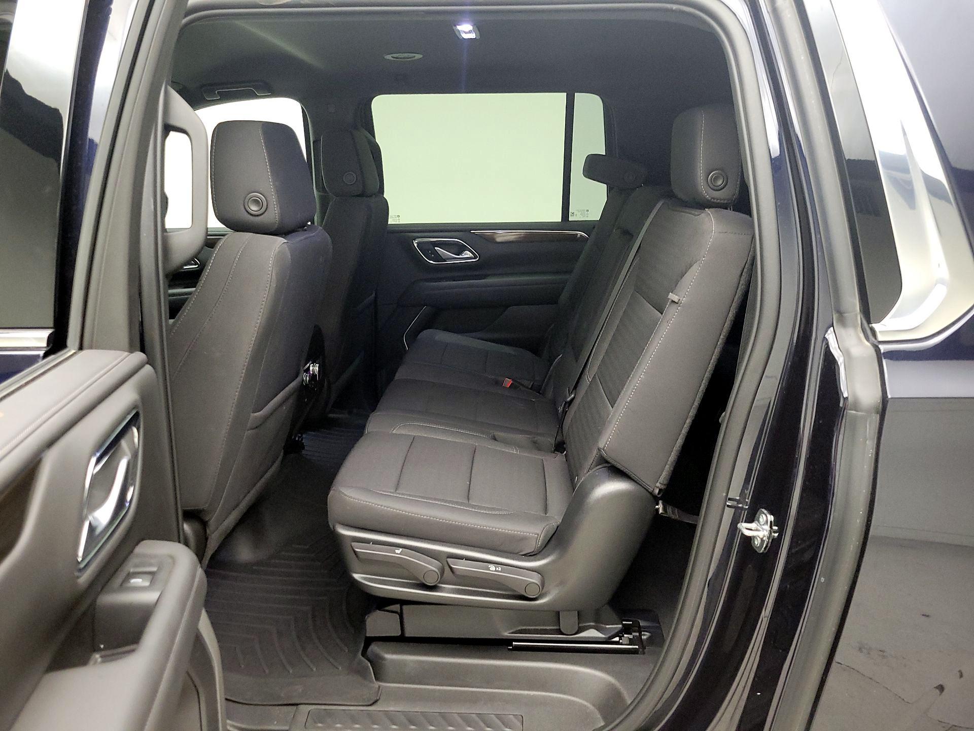 Thumbnail: 2022 GMC Yukon XL - 19