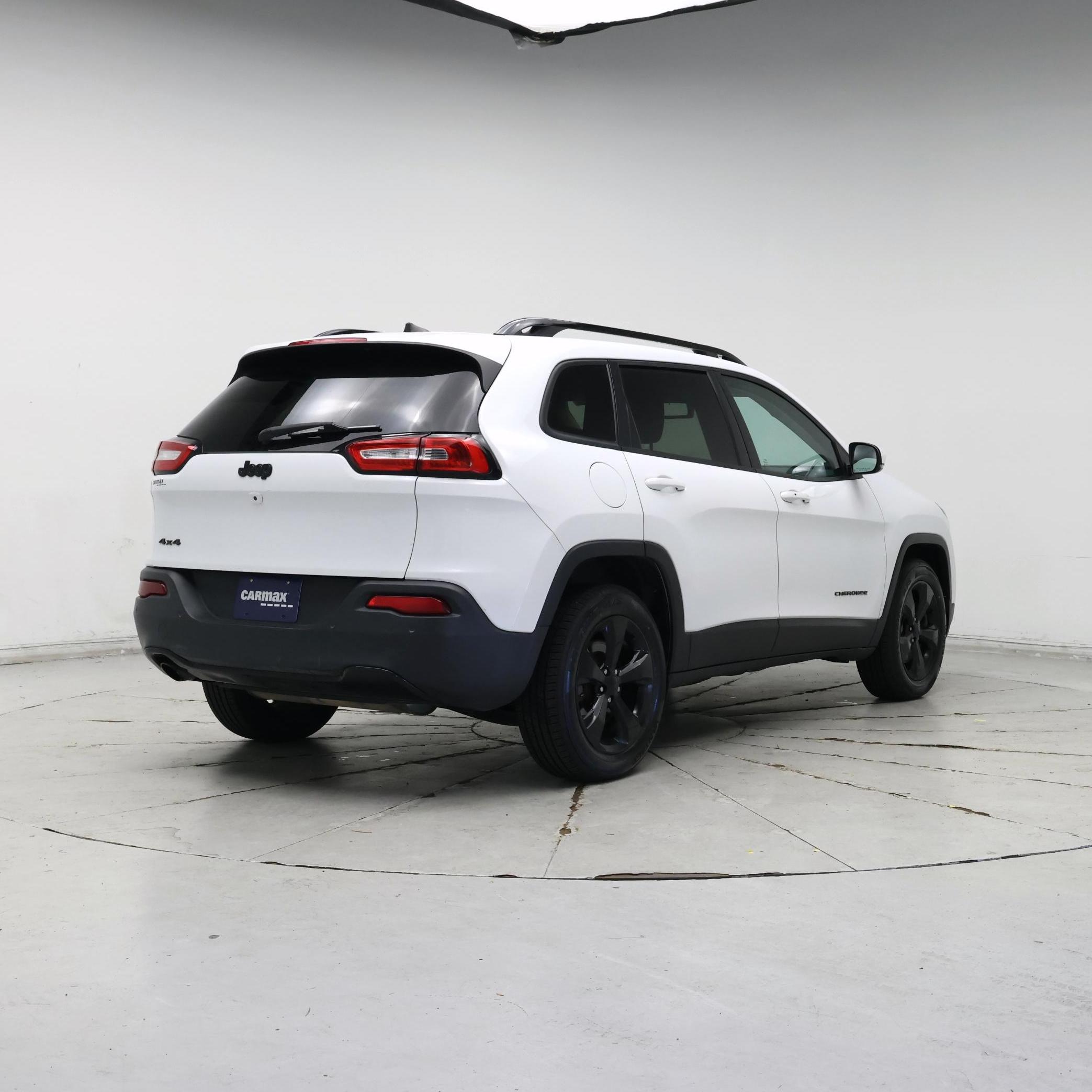 Thumbnail: 2016 Jeep Cherokee - 8