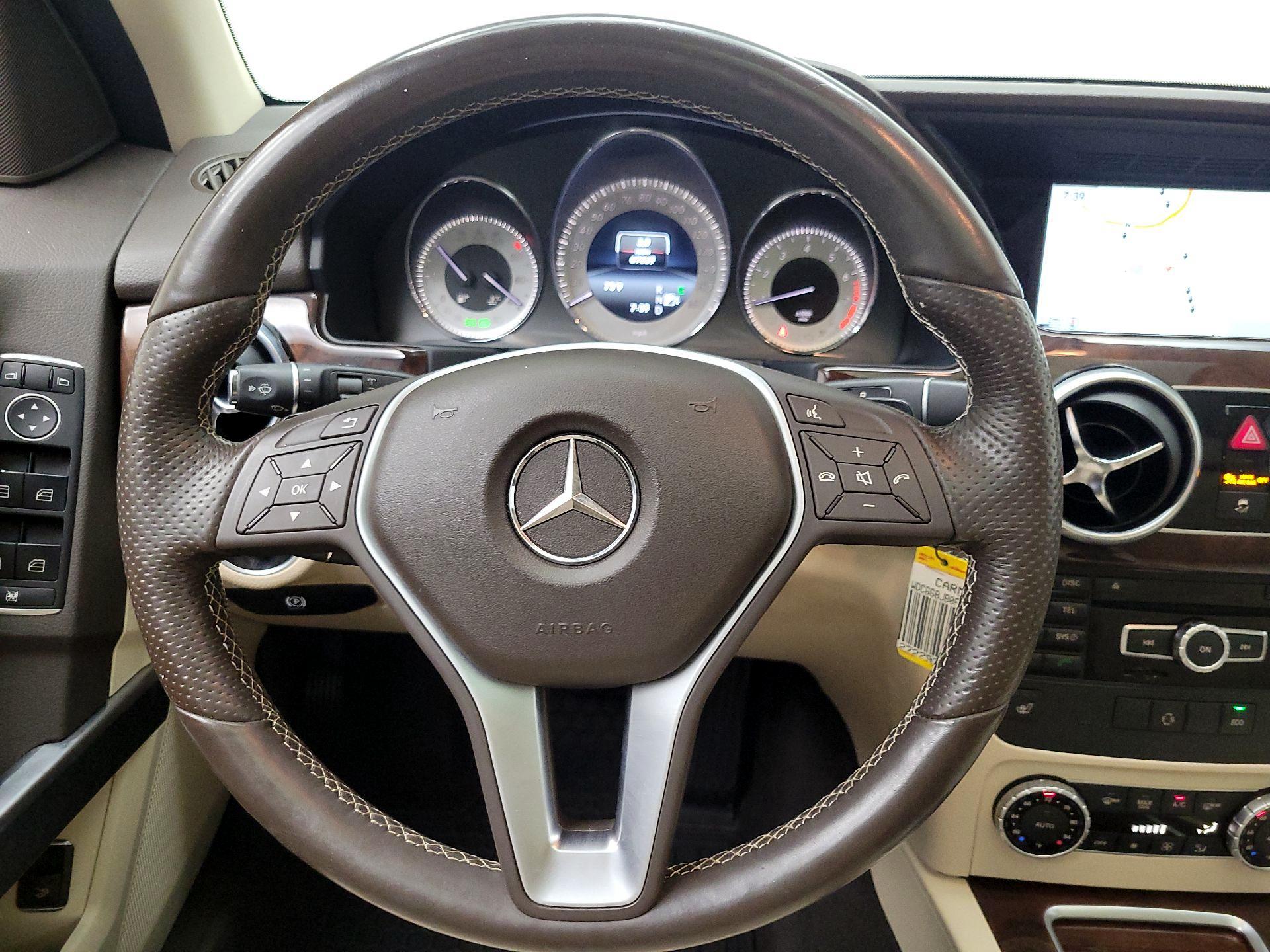 Thumbnail: 2015 Mercedes-Benz GLK - 10