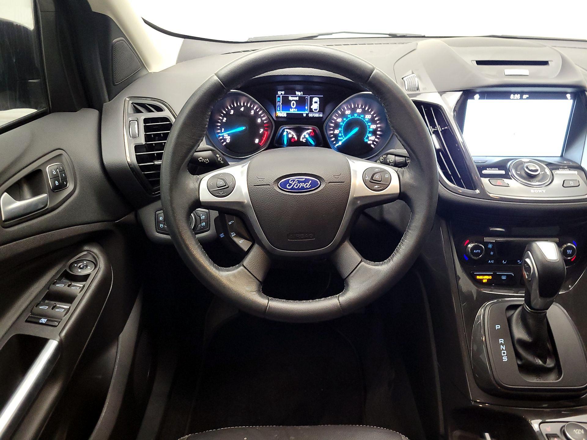 Thumbnail: 2016 Ford Escape - 10