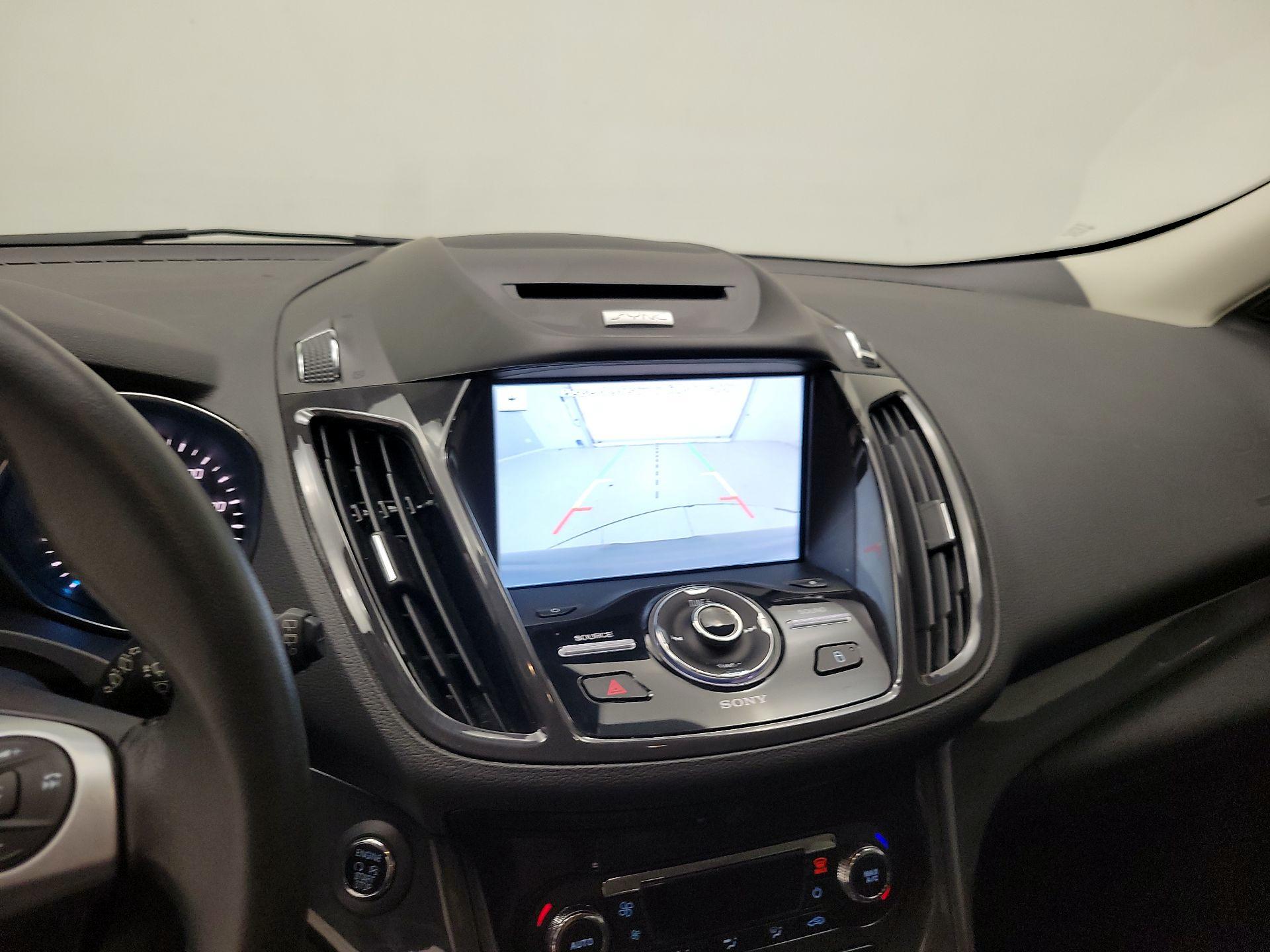 Thumbnail: 2016 Ford Escape - 15