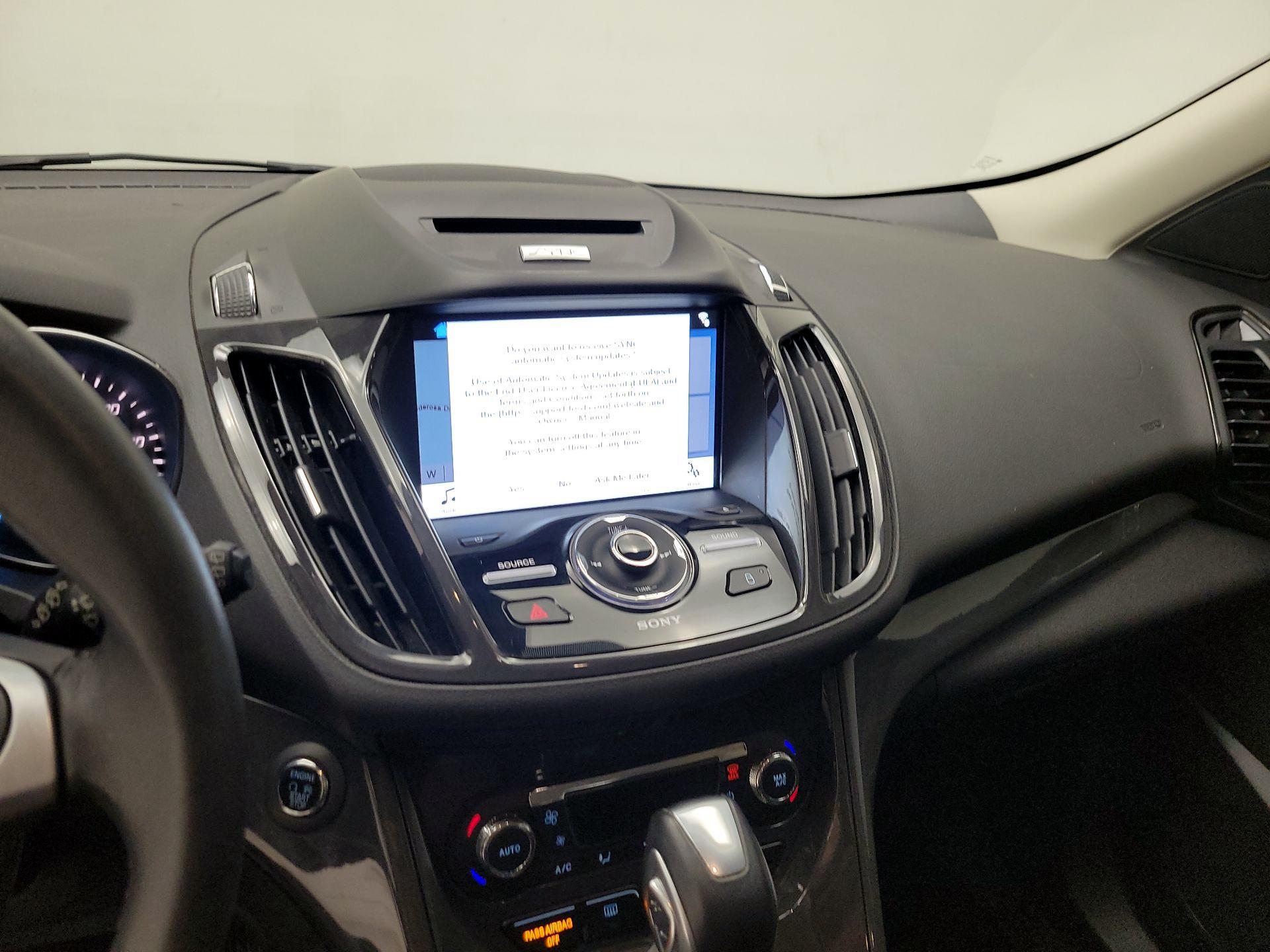 Thumbnail: 2016 Ford Escape - 16