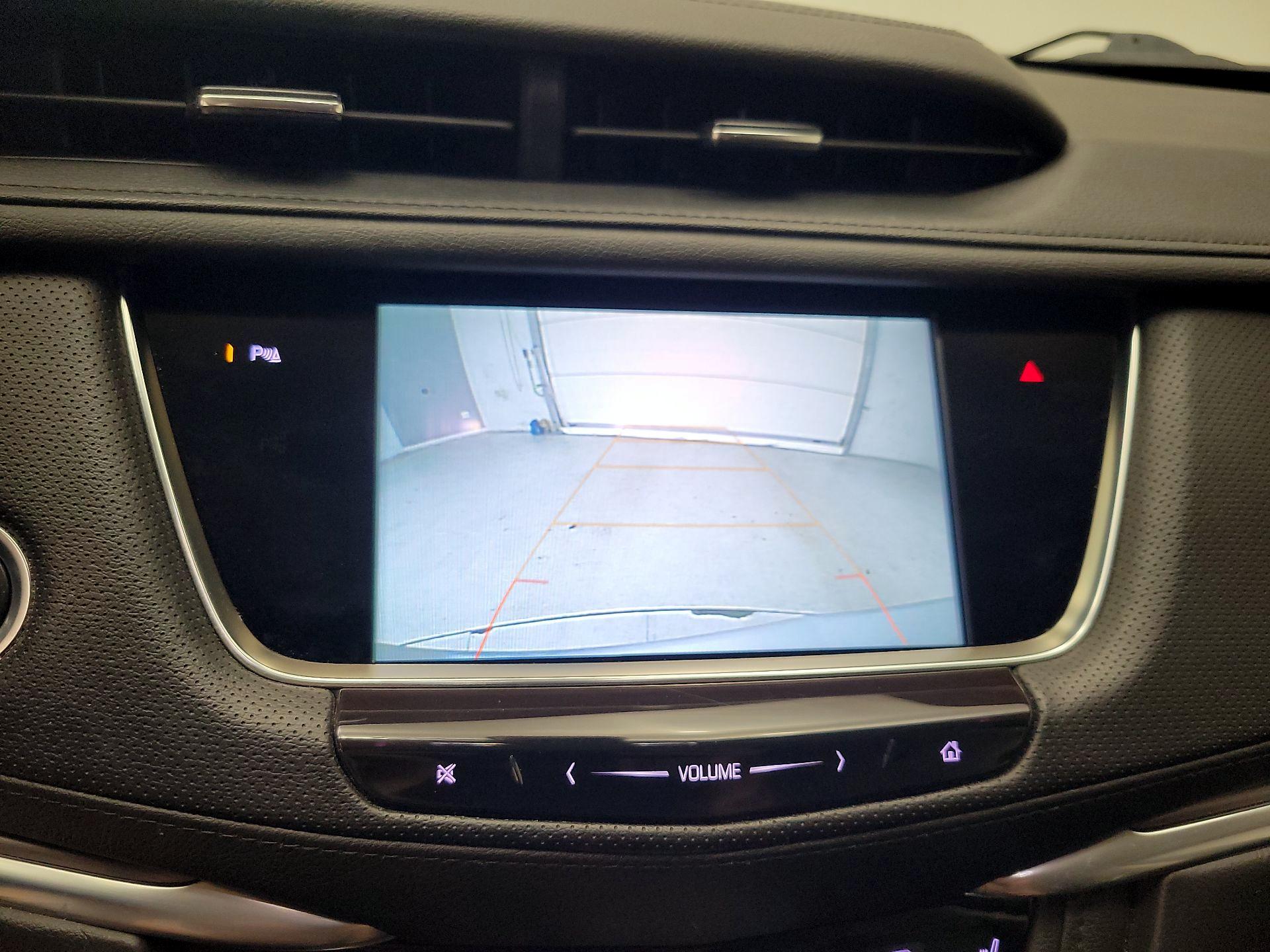 Thumbnail: 2018 Cadillac XT5 - 14