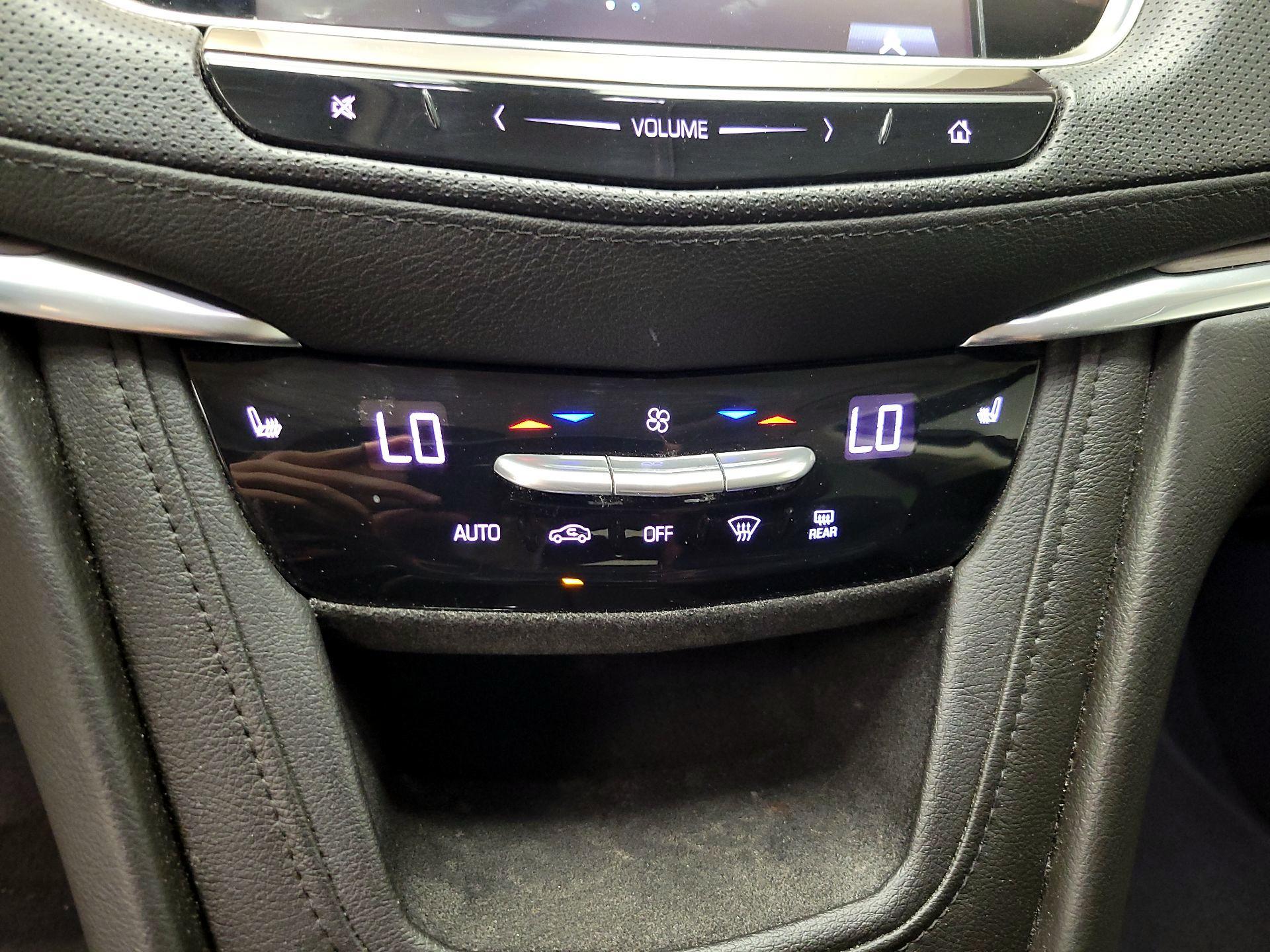 Thumbnail: 2018 Cadillac XT5 - 16