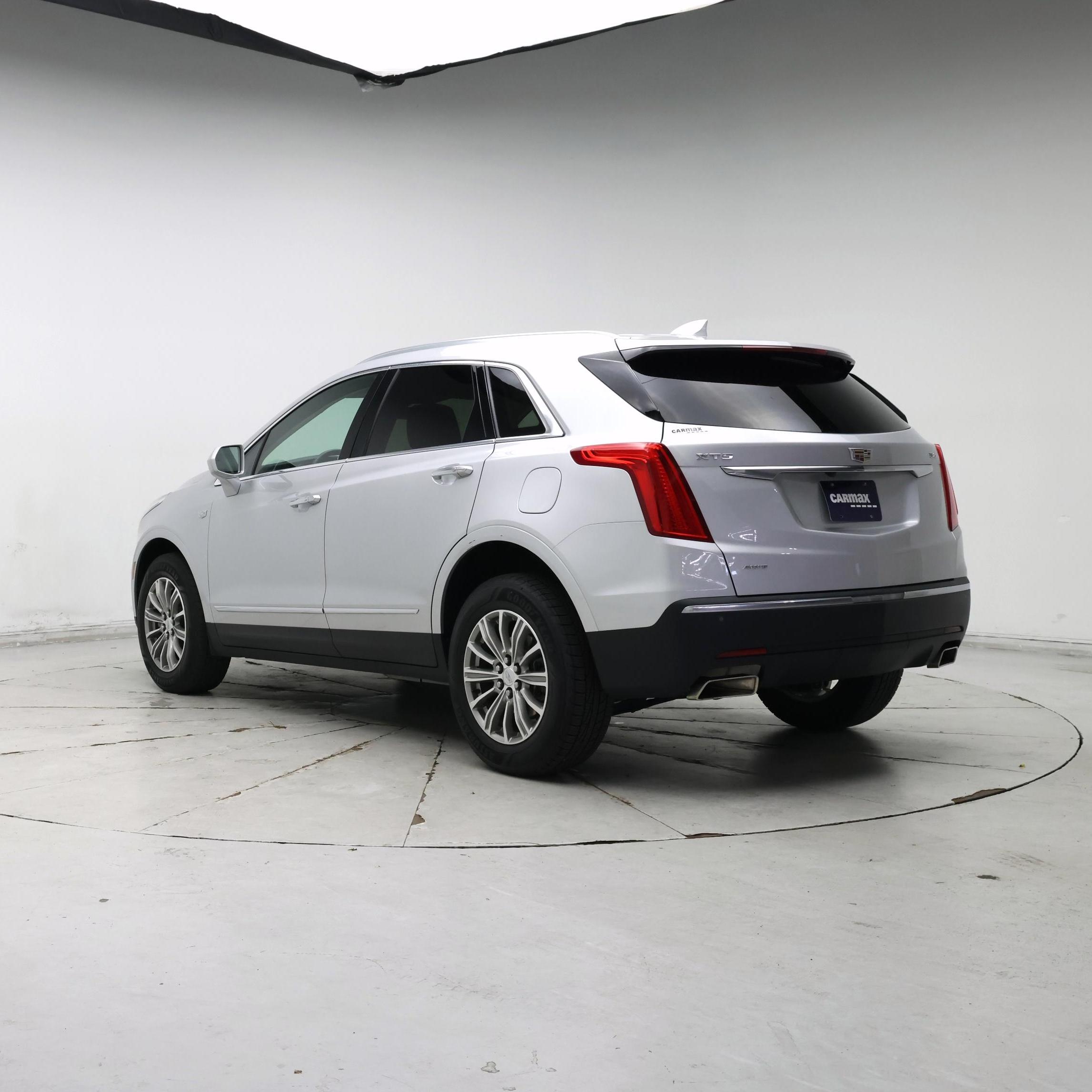 Thumbnail: 2018 Cadillac XT5 - 2