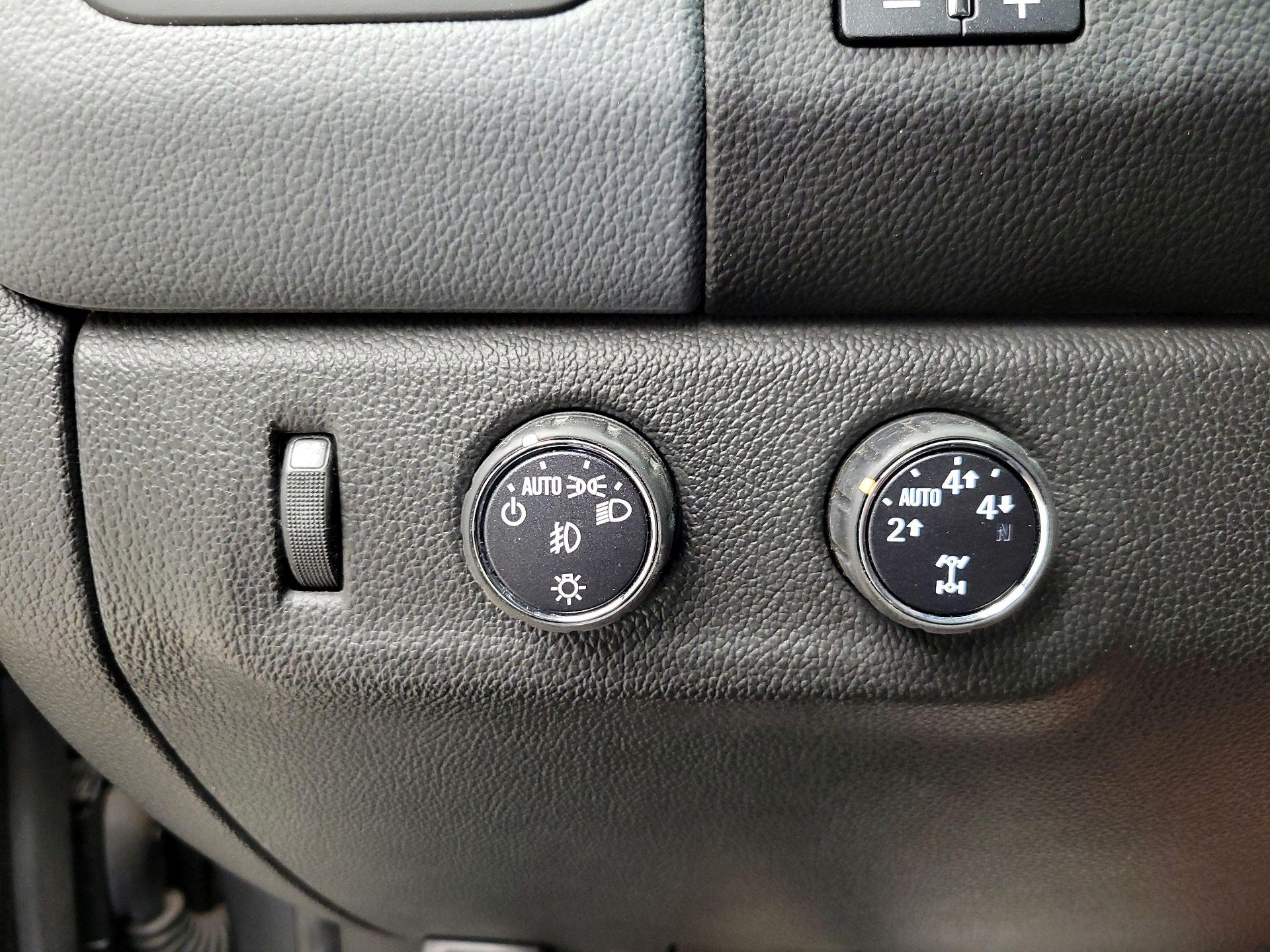 Thumbnail: 2016 Chevrolet Colorado - 13