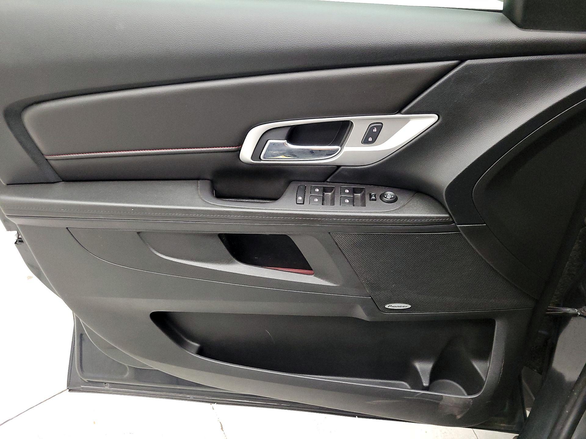 Thumbnail: 2017 GMC Terrain - 10