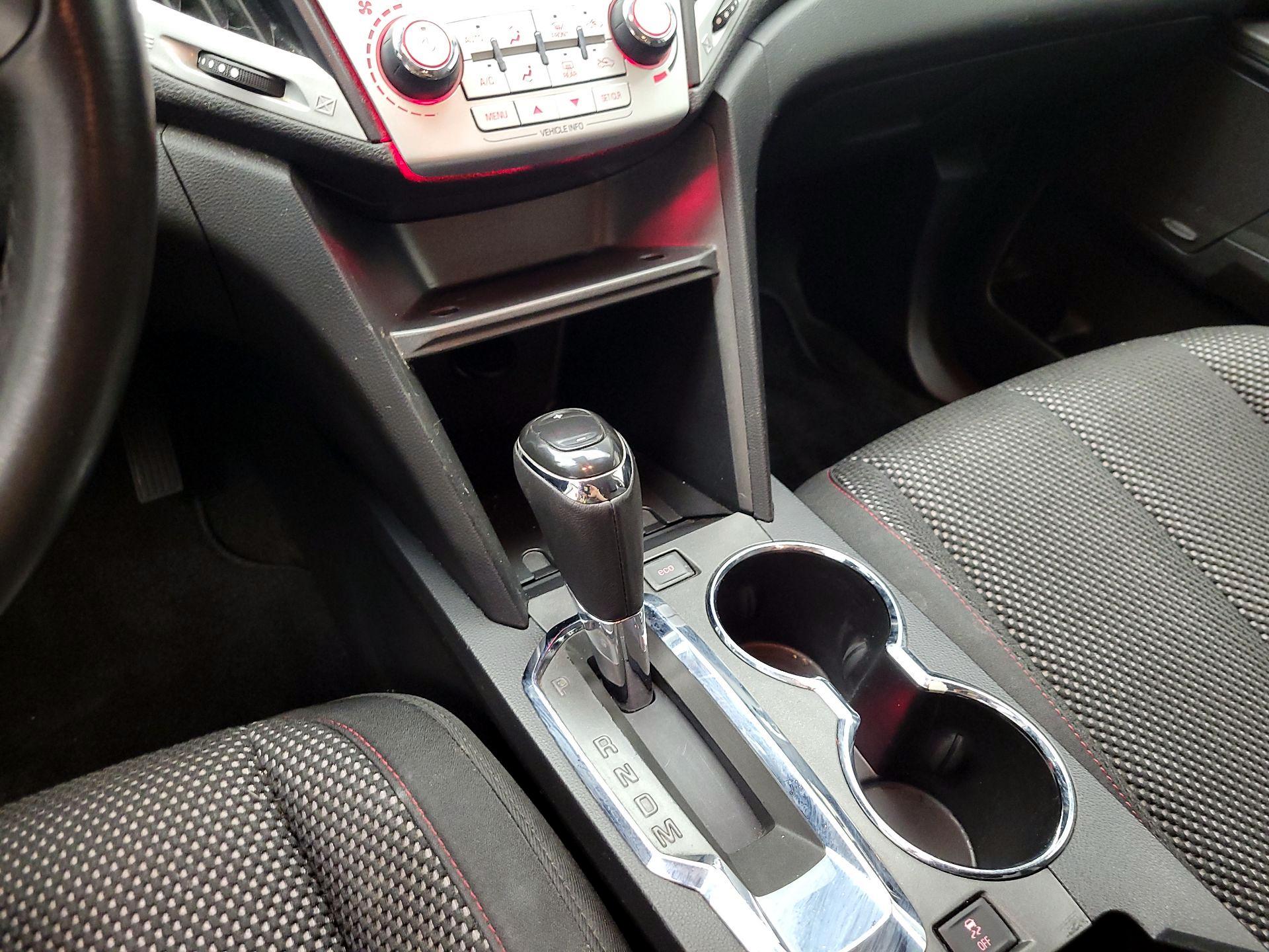 Thumbnail: 2017 GMC Terrain - 15