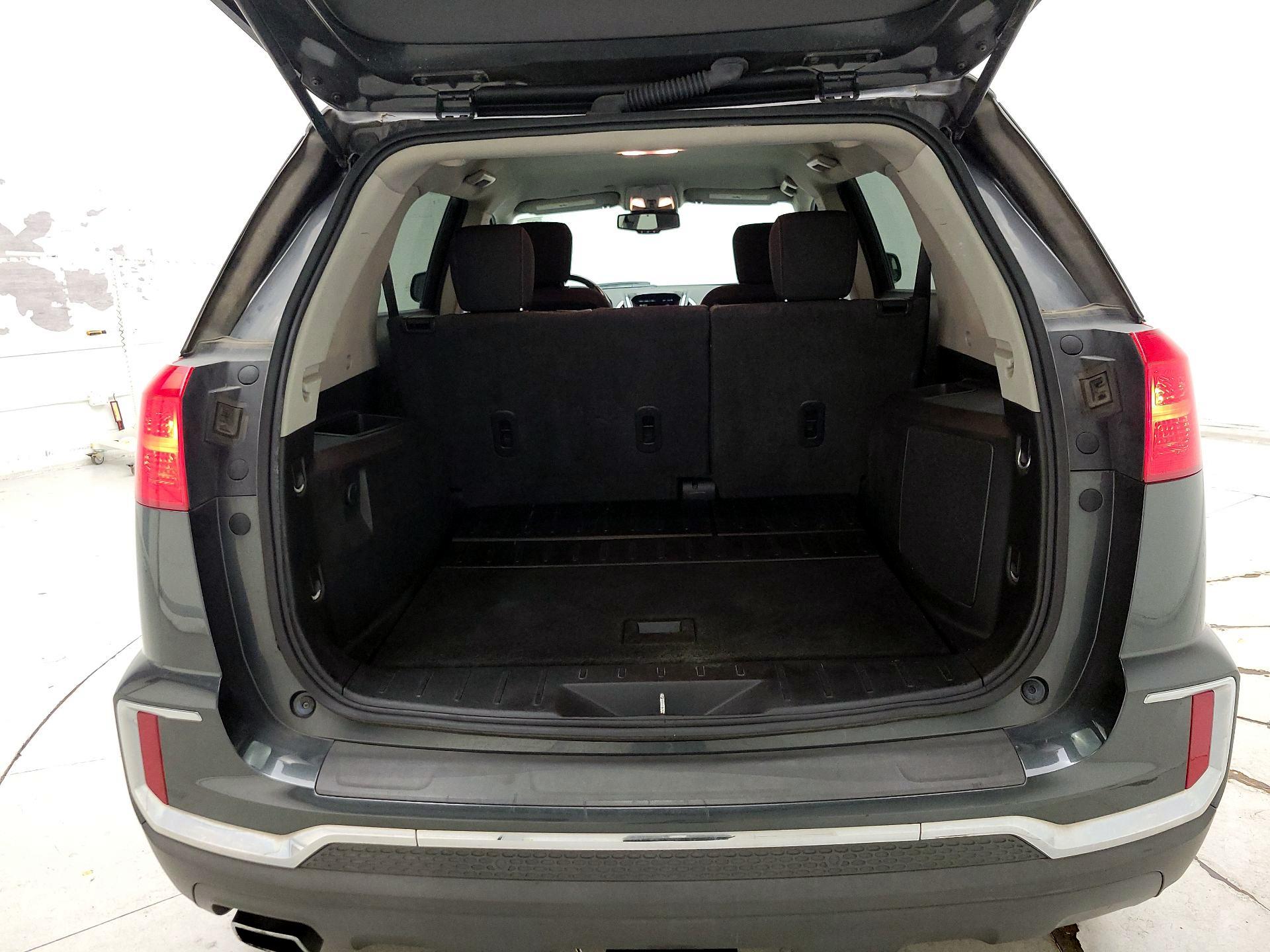 Thumbnail: 2017 GMC Terrain - 18