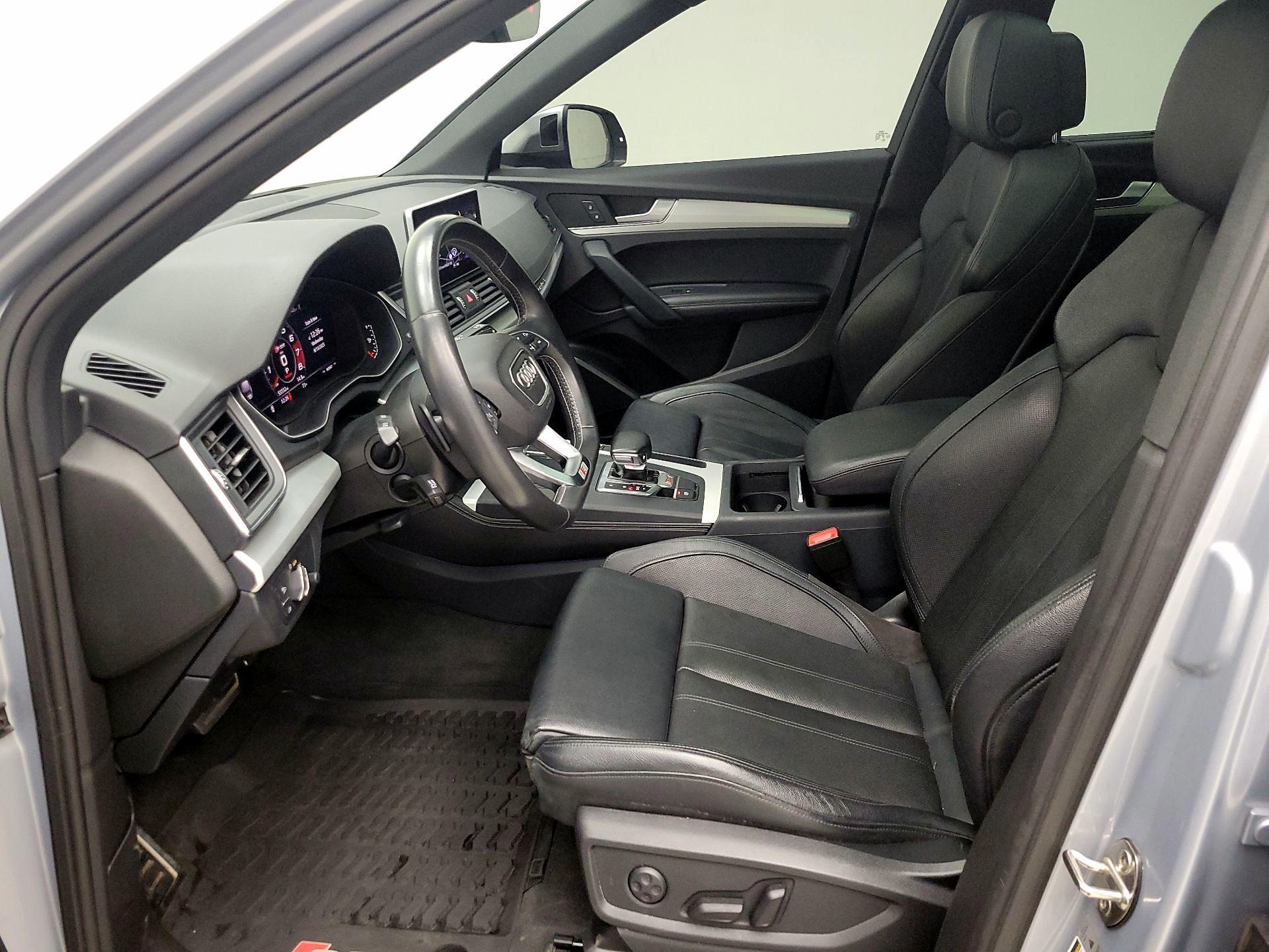 Thumbnail: 2018 Audi SQ5 - 11