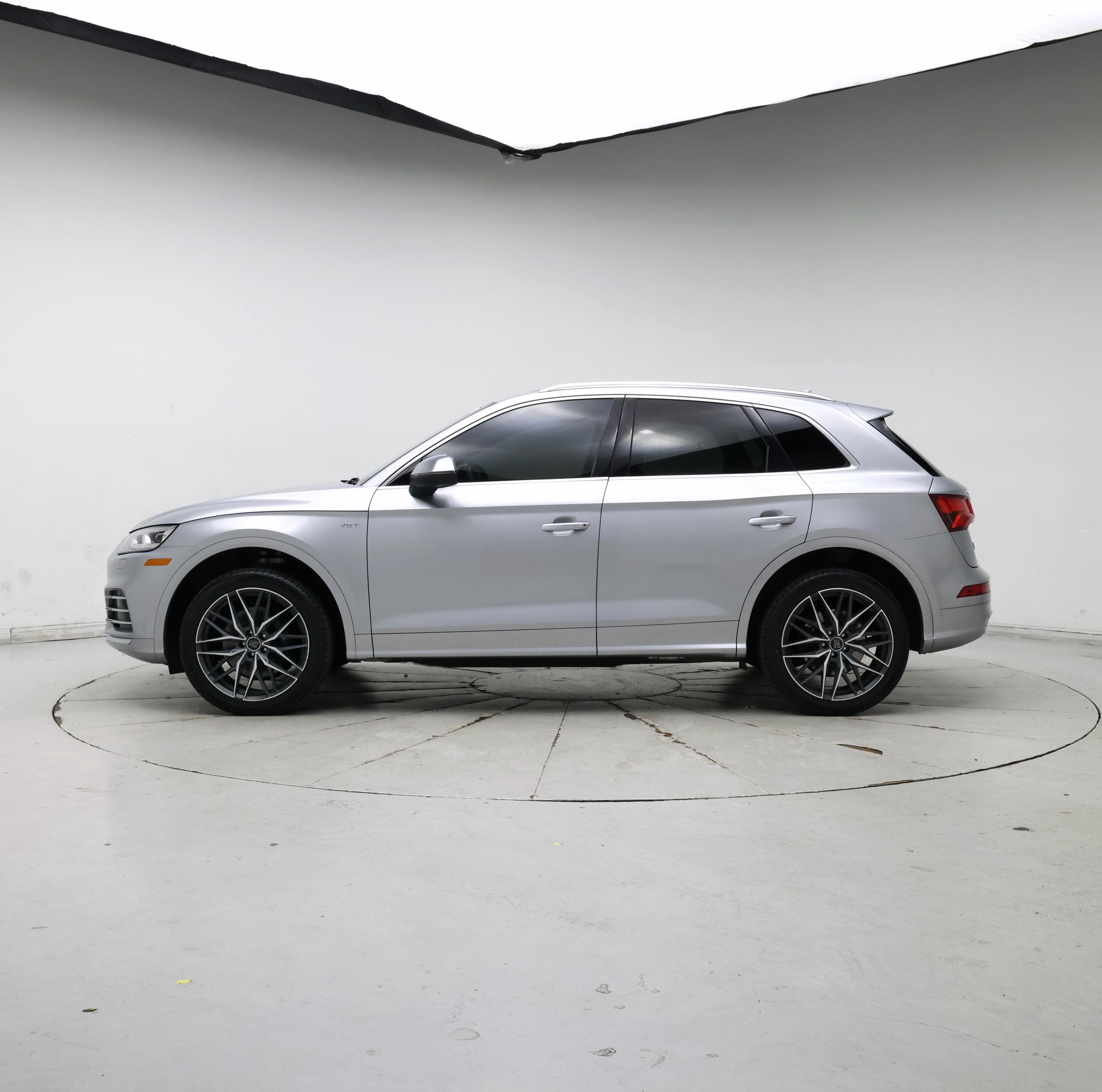 Thumbnail: 2018 Audi SQ5 - 3