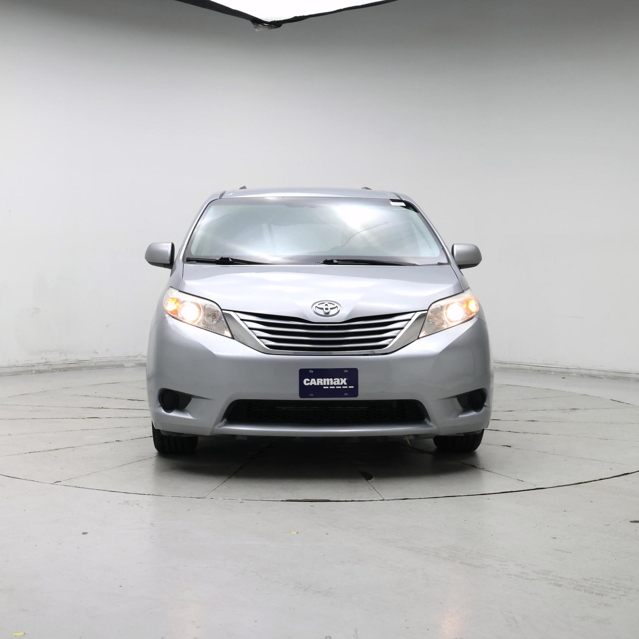 Thumbnail: 2015 Toyota Sienna - 5