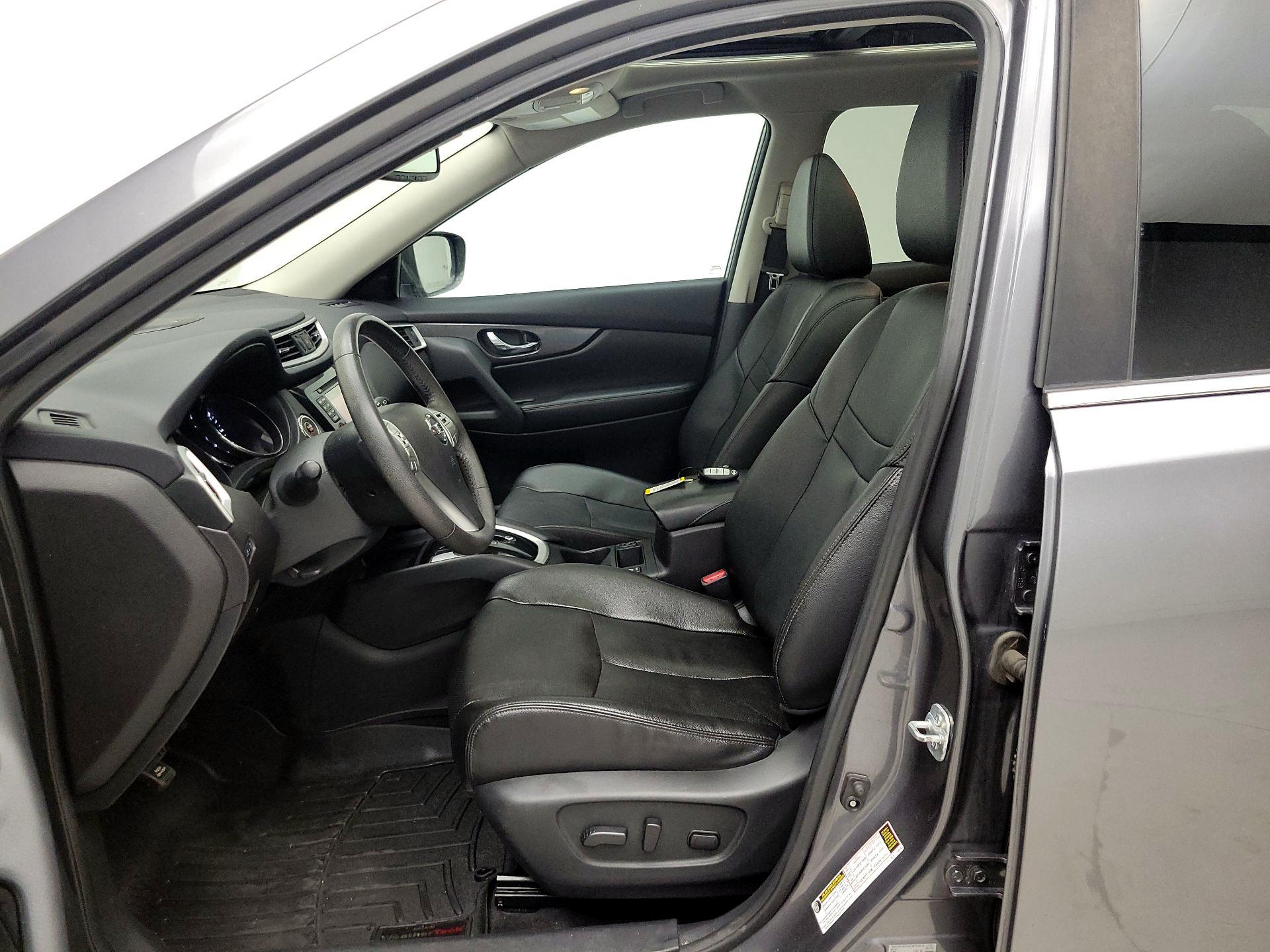 Thumbnail: 2016 Nissan Rogue - 11