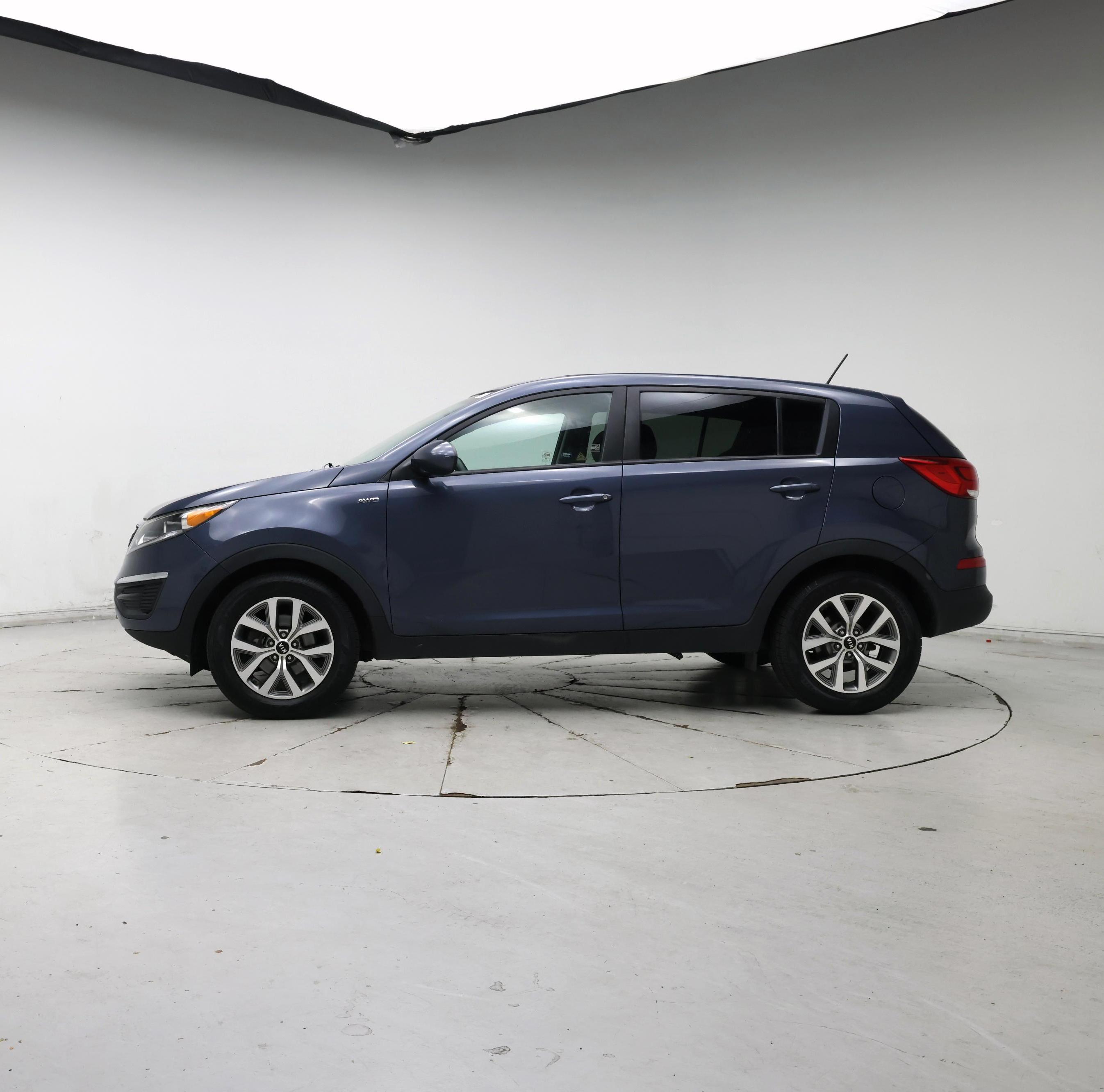 Thumbnail: 2016 Kia Sportage - 3