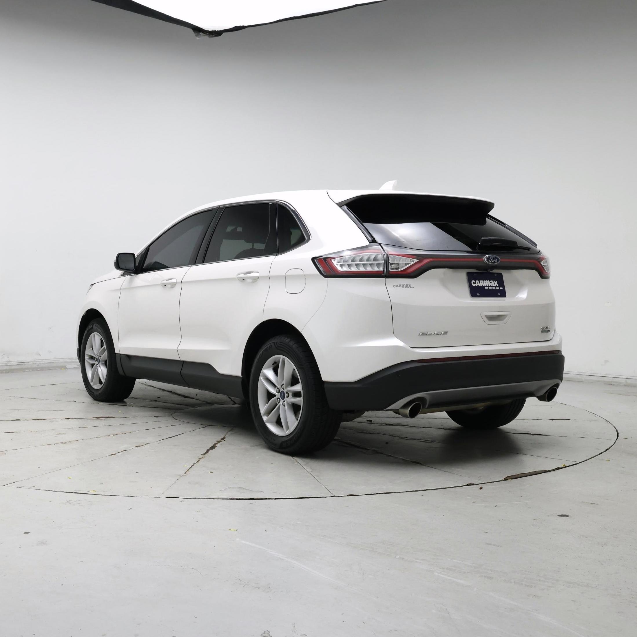 Thumbnail: 2017 Ford Edge - 2