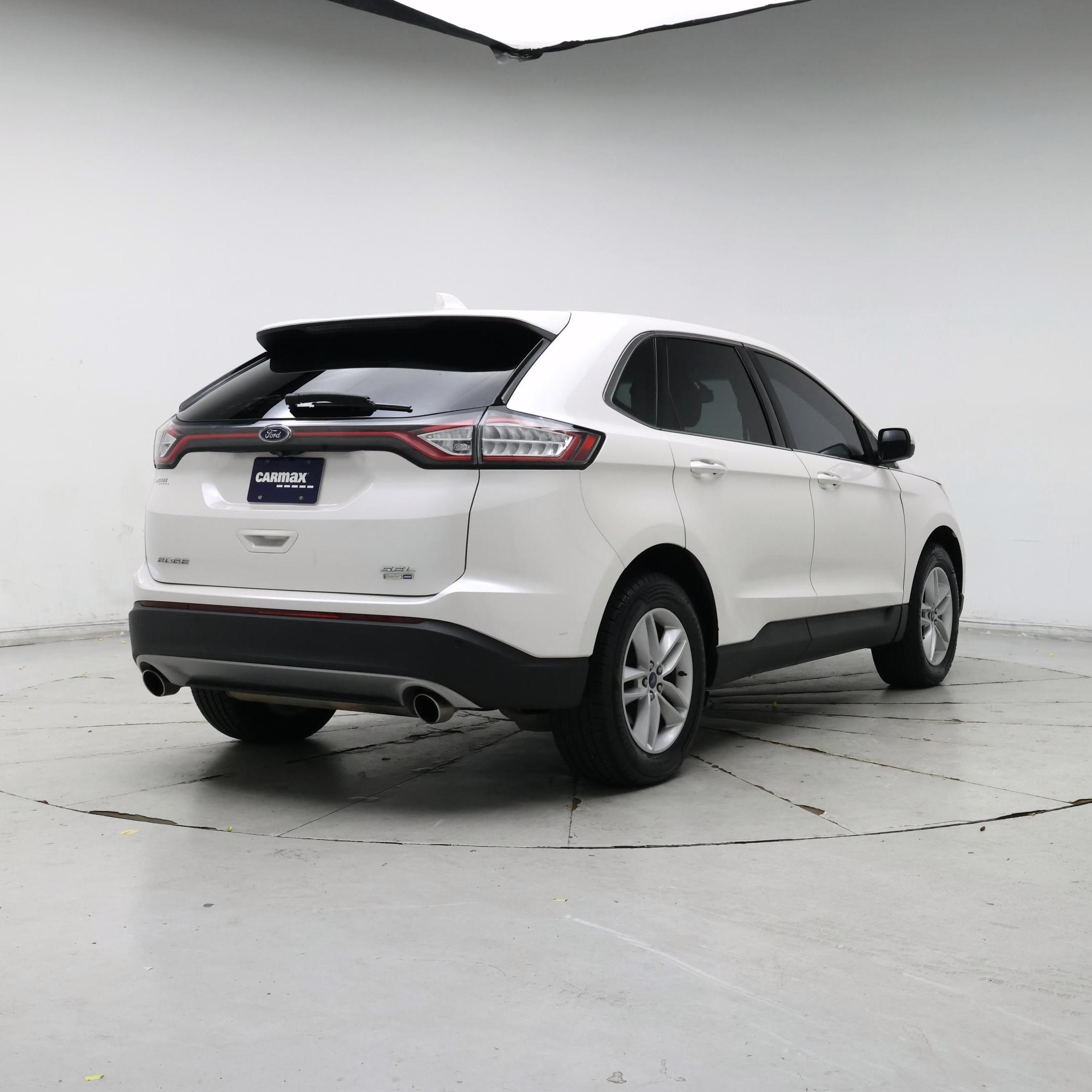 Thumbnail: 2017 Ford Edge - 8