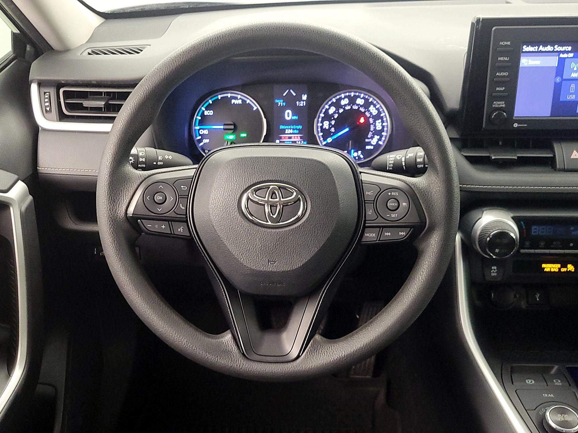 Thumbnail: 2020 Toyota RAV4 - 10