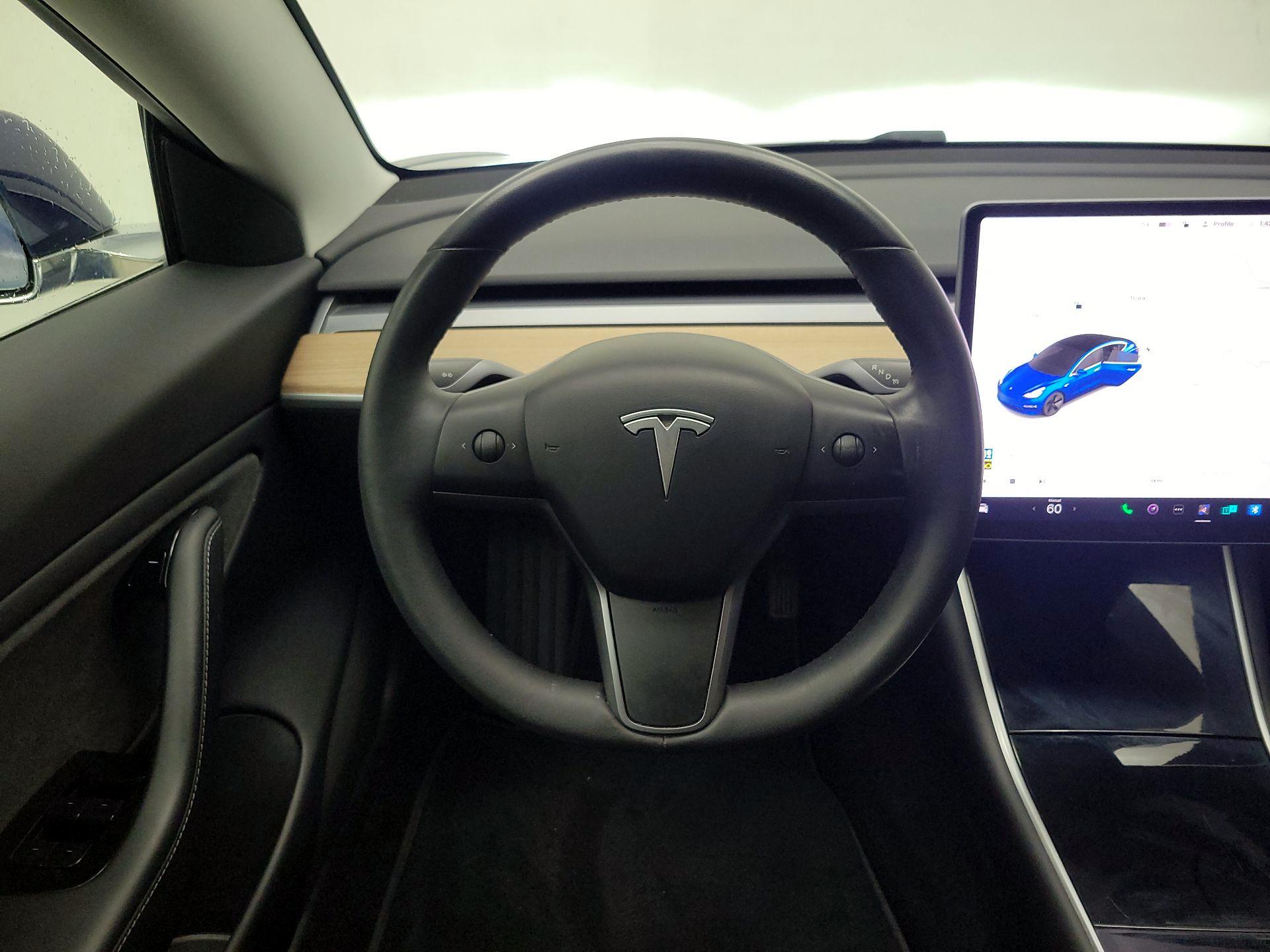 Thumbnail: 2019 Tesla Model 3 - 10