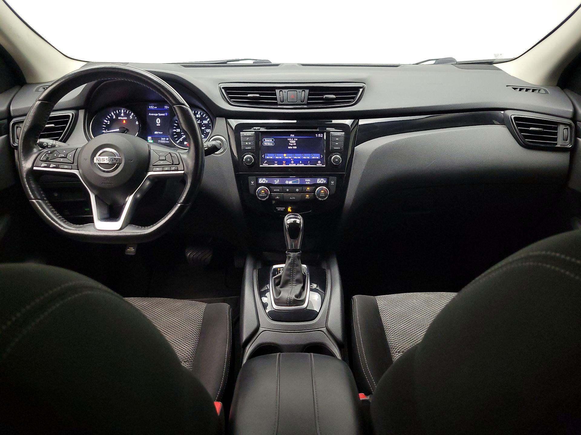Thumbnail: 2019 Nissan Rogue Sport - 9