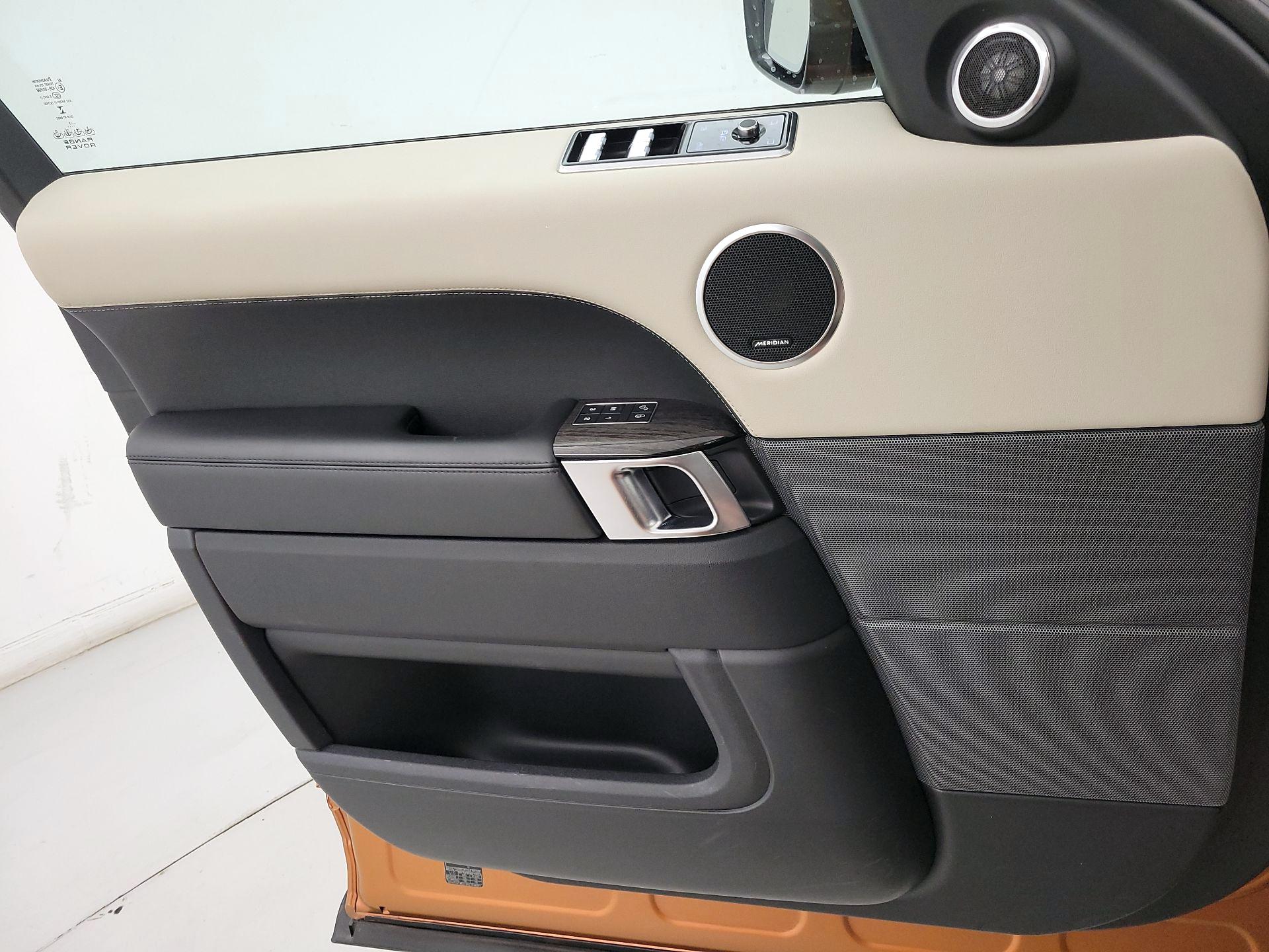 Thumbnail: 2020 Land Rover Range Rover Sport - 12