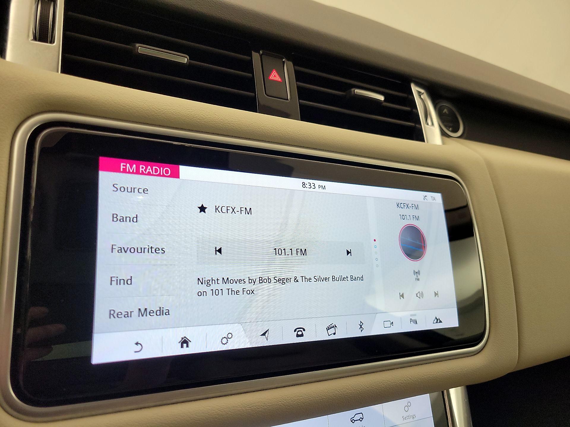 Thumbnail: 2020 Land Rover Range Rover Sport - 16