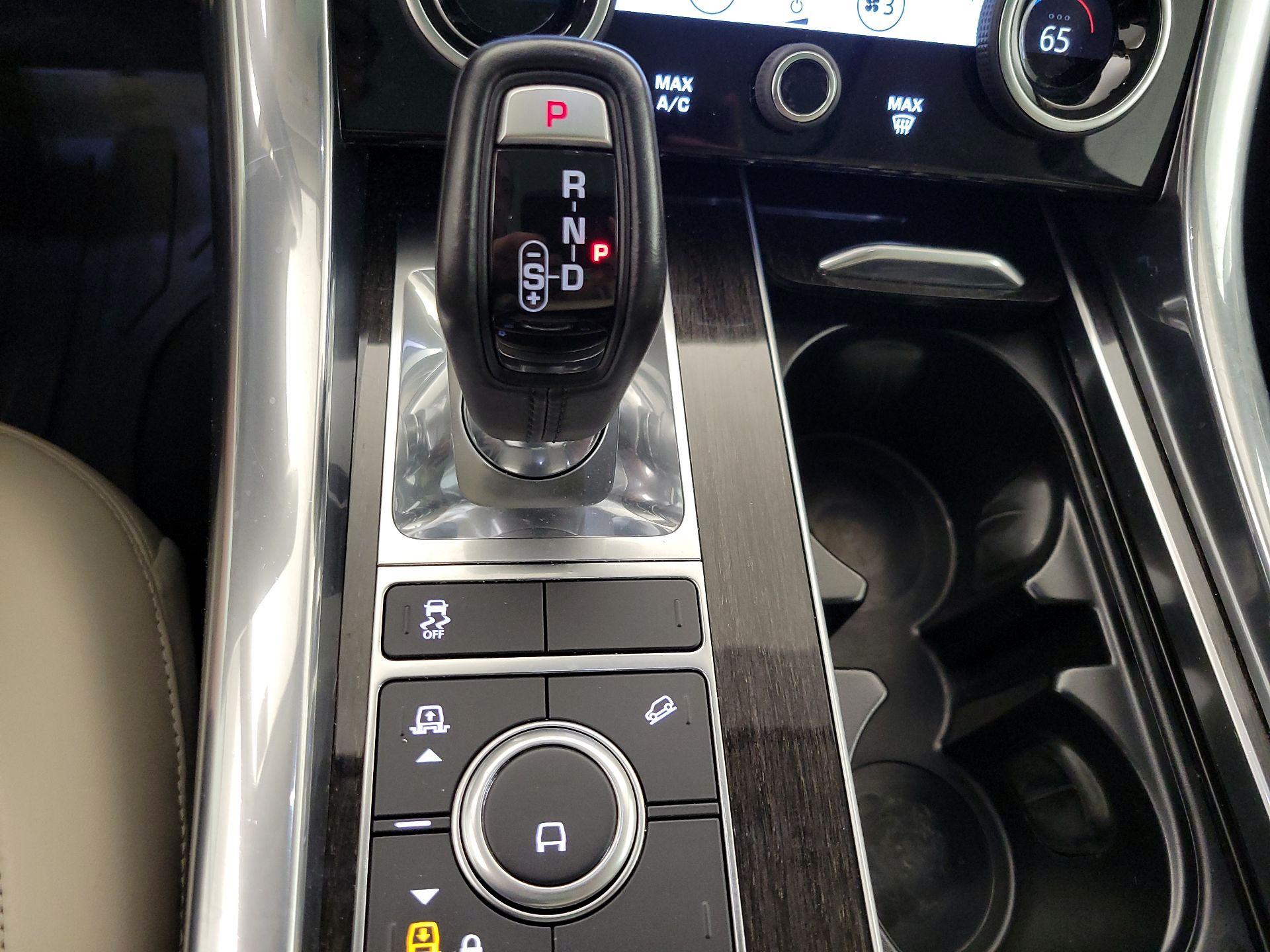 Thumbnail: 2020 Land Rover Range Rover Sport - 18
