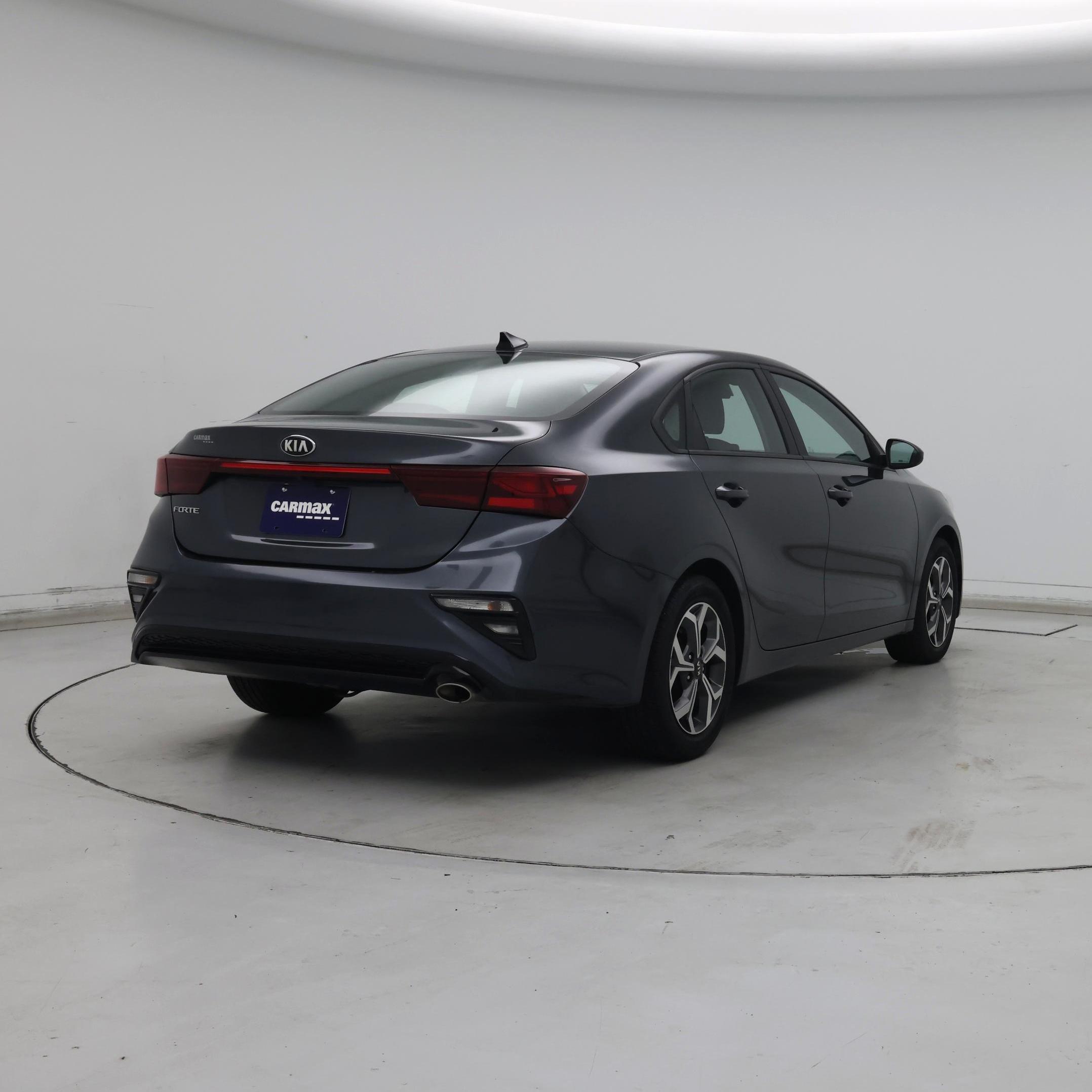 Thumbnail: 2019 Kia Forte - 8