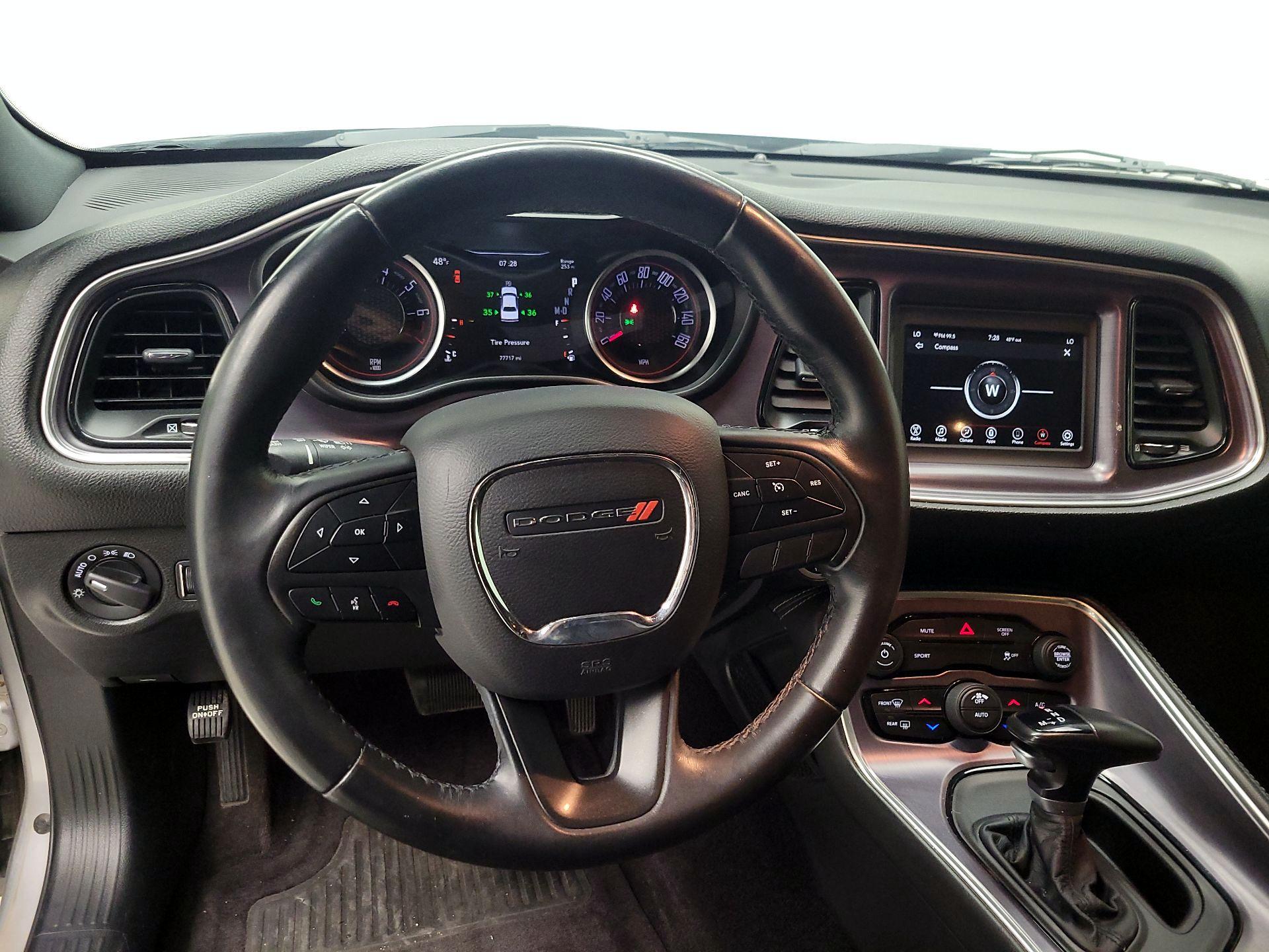 Thumbnail: 2018 Dodge Challenger - 10