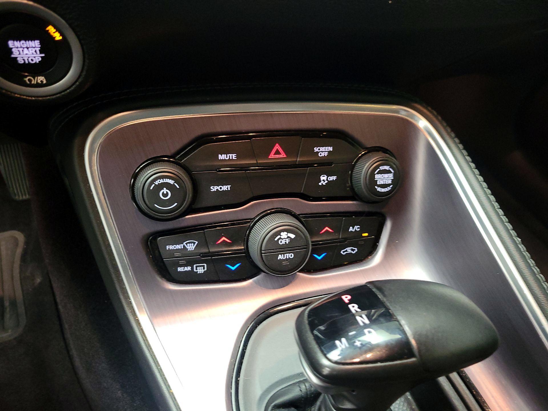 Thumbnail: 2018 Dodge Challenger - 17