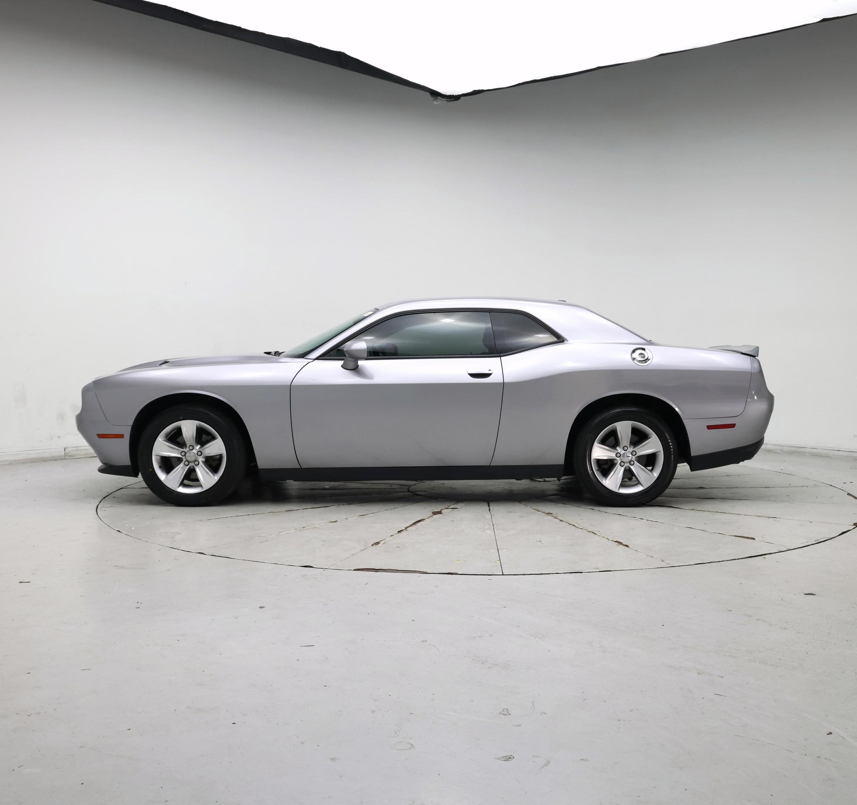 Thumbnail: 2018 Dodge Challenger - 3