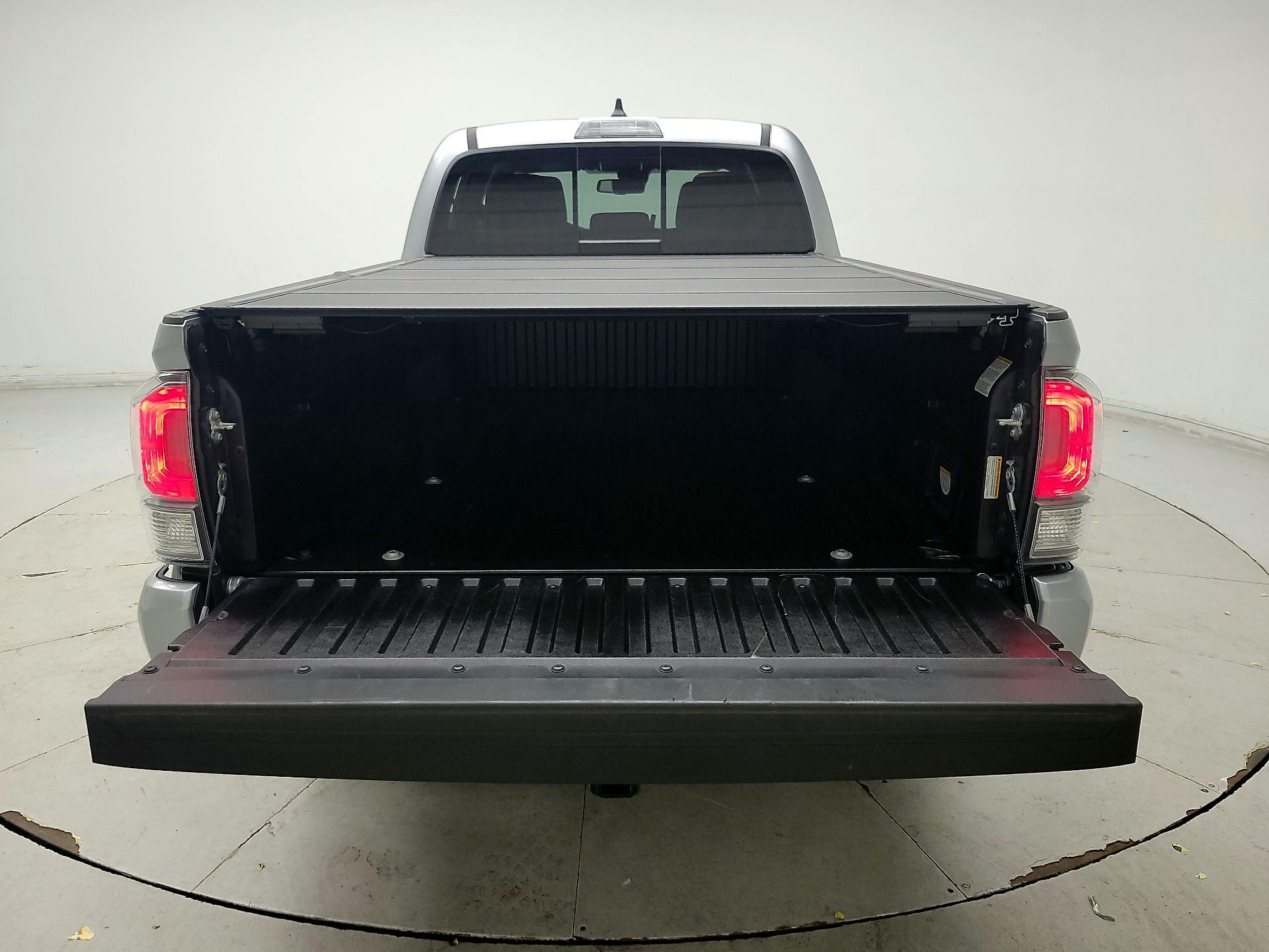 Thumbnail: 2023 Toyota Tacoma - 20