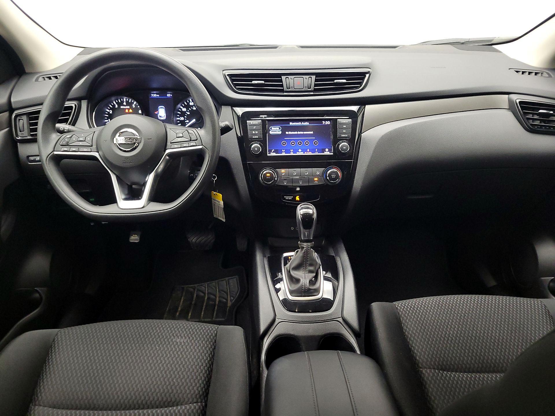 Thumbnail: 2019 Nissan Rogue Sport - 9
