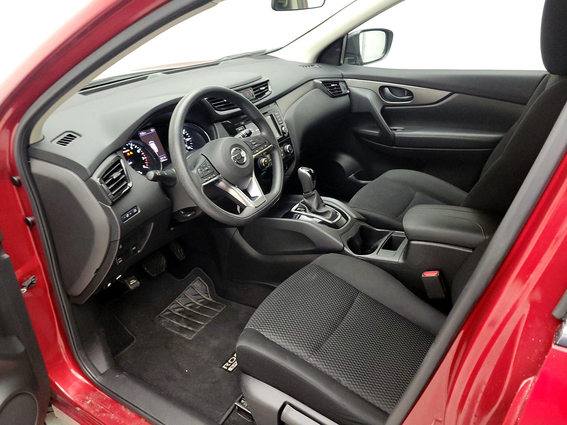 Thumbnail: 2019 Nissan Rogue Sport - 11