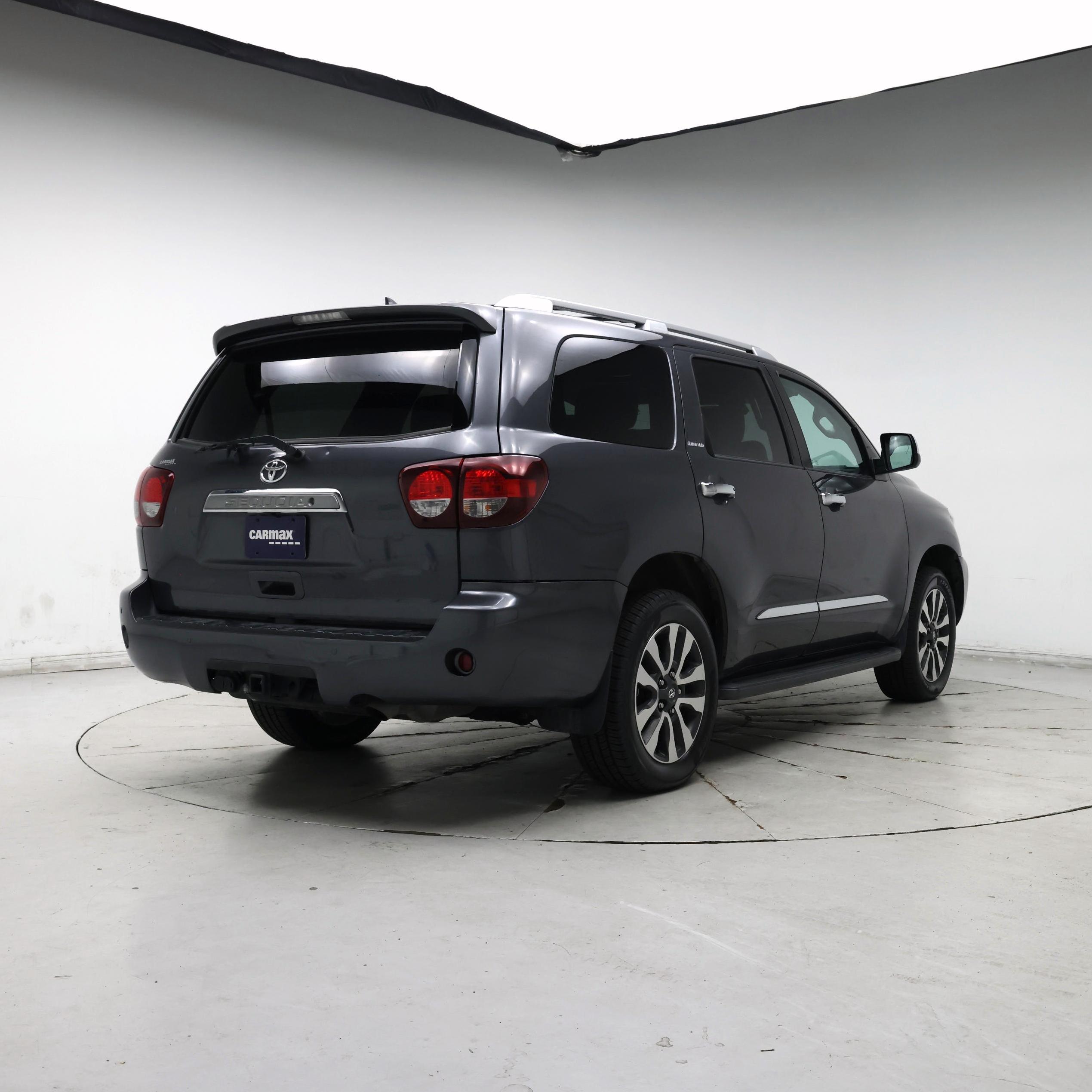 Thumbnail: 2019 Toyota Sequoia - 8