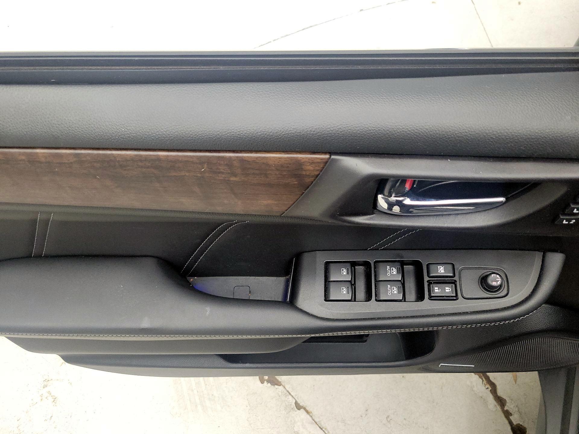 Thumbnail: 2019 Subaru Outback - 12