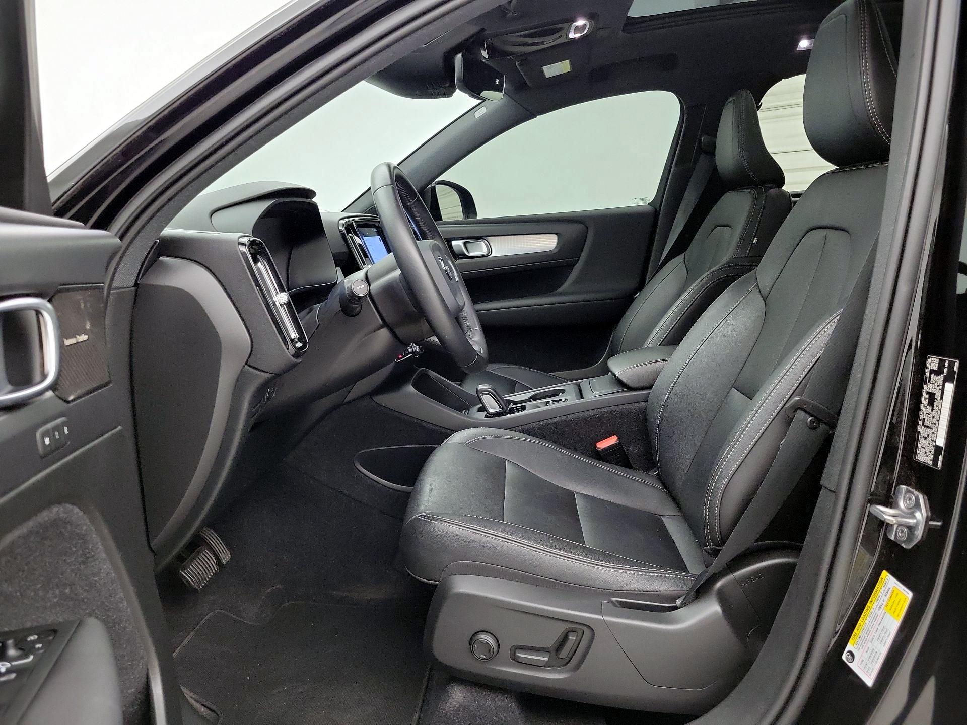Thumbnail: 2020 Volvo XC40 - 11