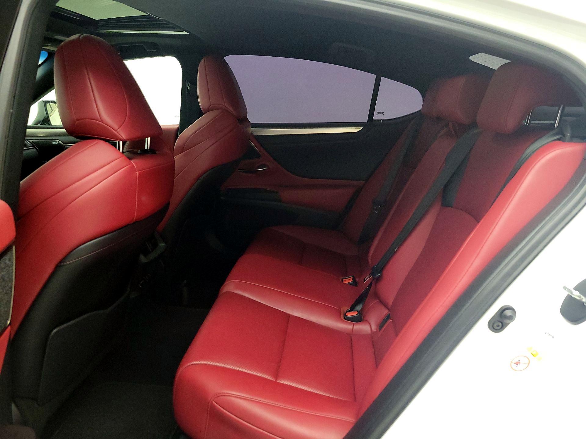 Thumbnail: 2019 Lexus ES - 20