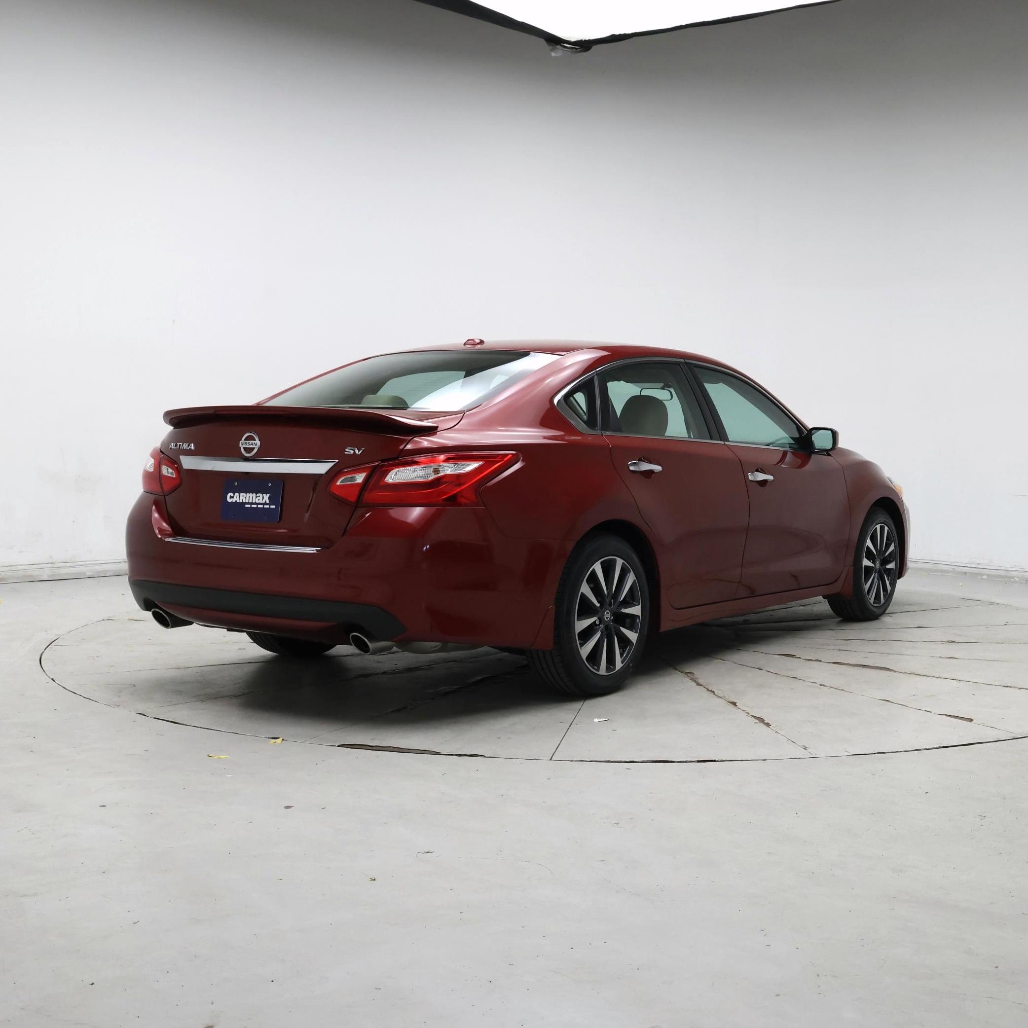 Thumbnail: 2016 Nissan Altima - 8