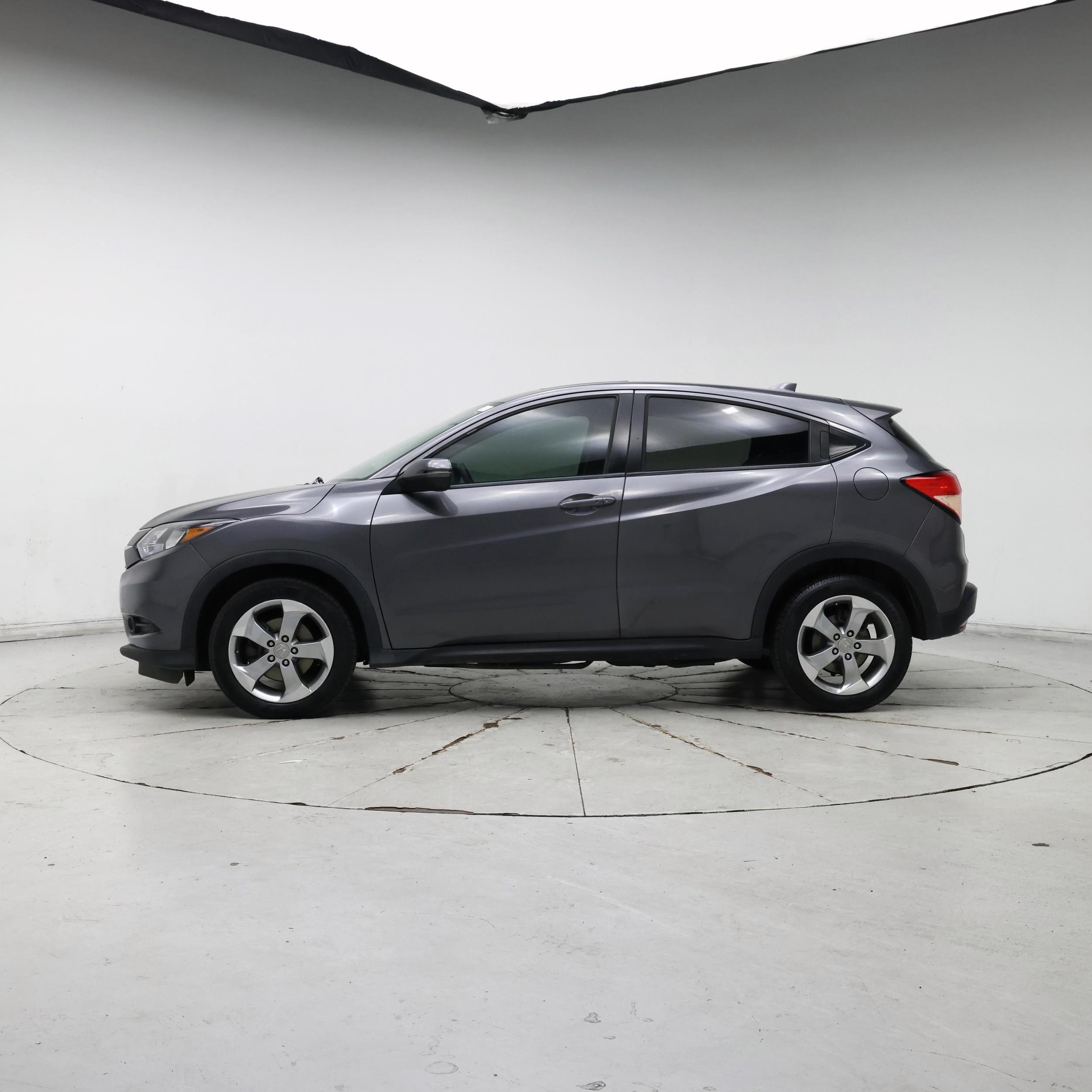 Thumbnail: 2017 Honda HR-V - 3