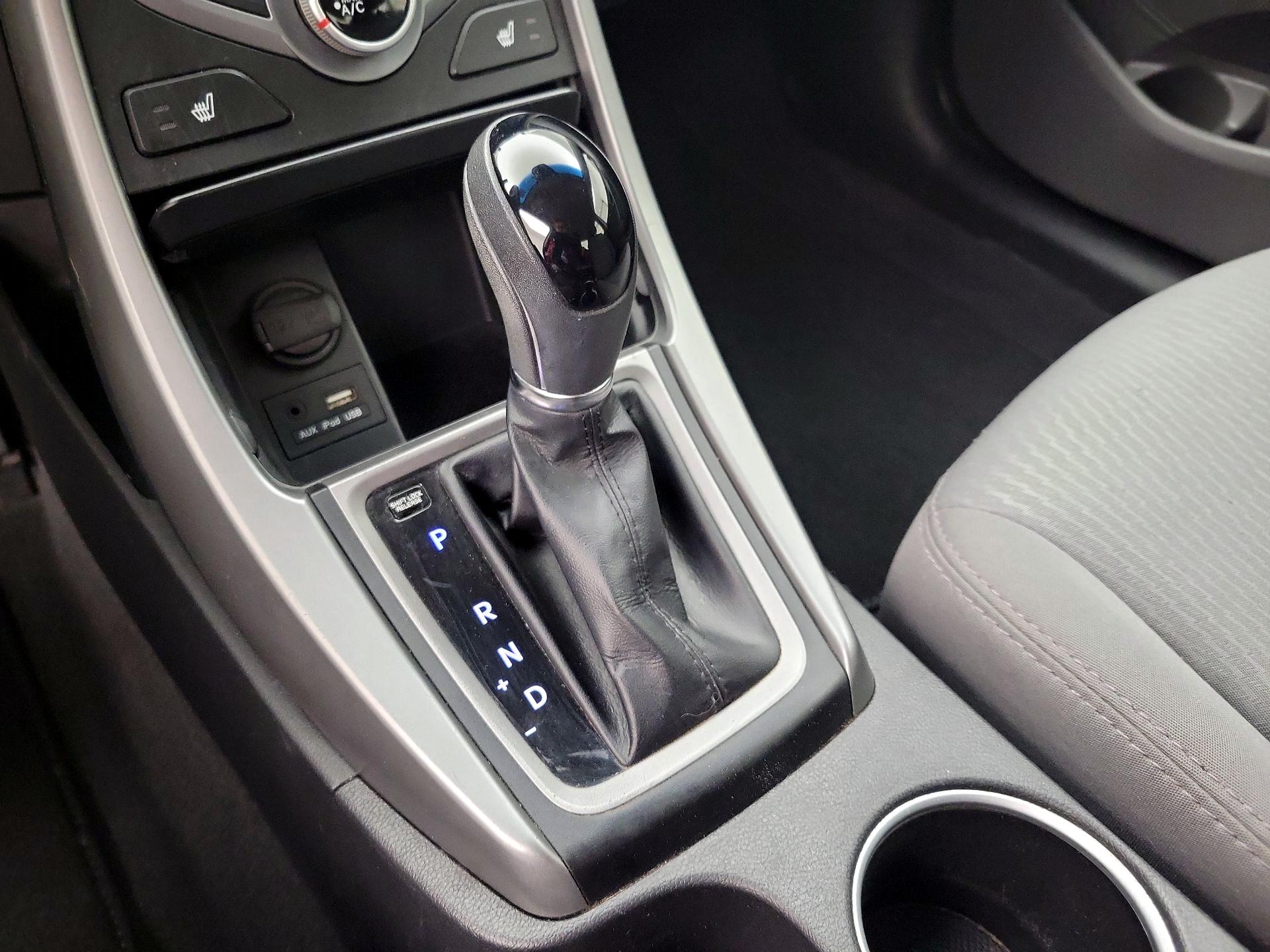 Thumbnail: 2014 Hyundai Elantra - 17